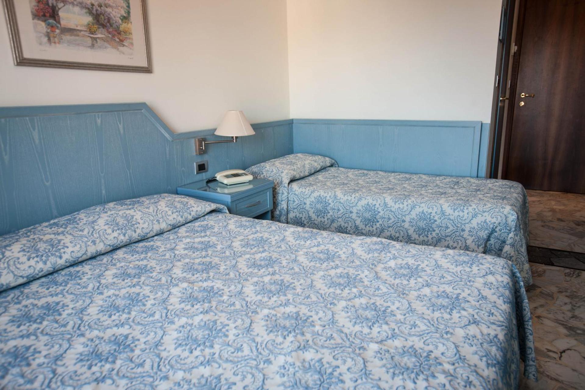 Hotel Ariston - Photo 58