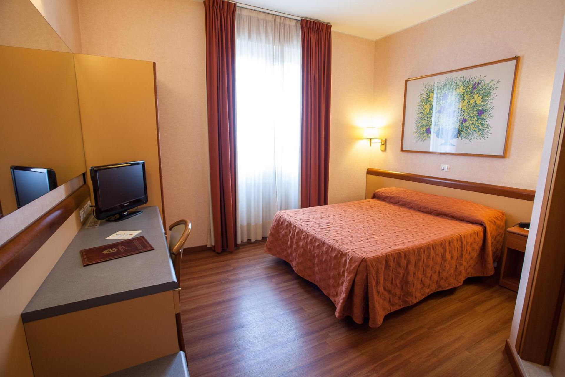 Hotel Esperia - Photo 35