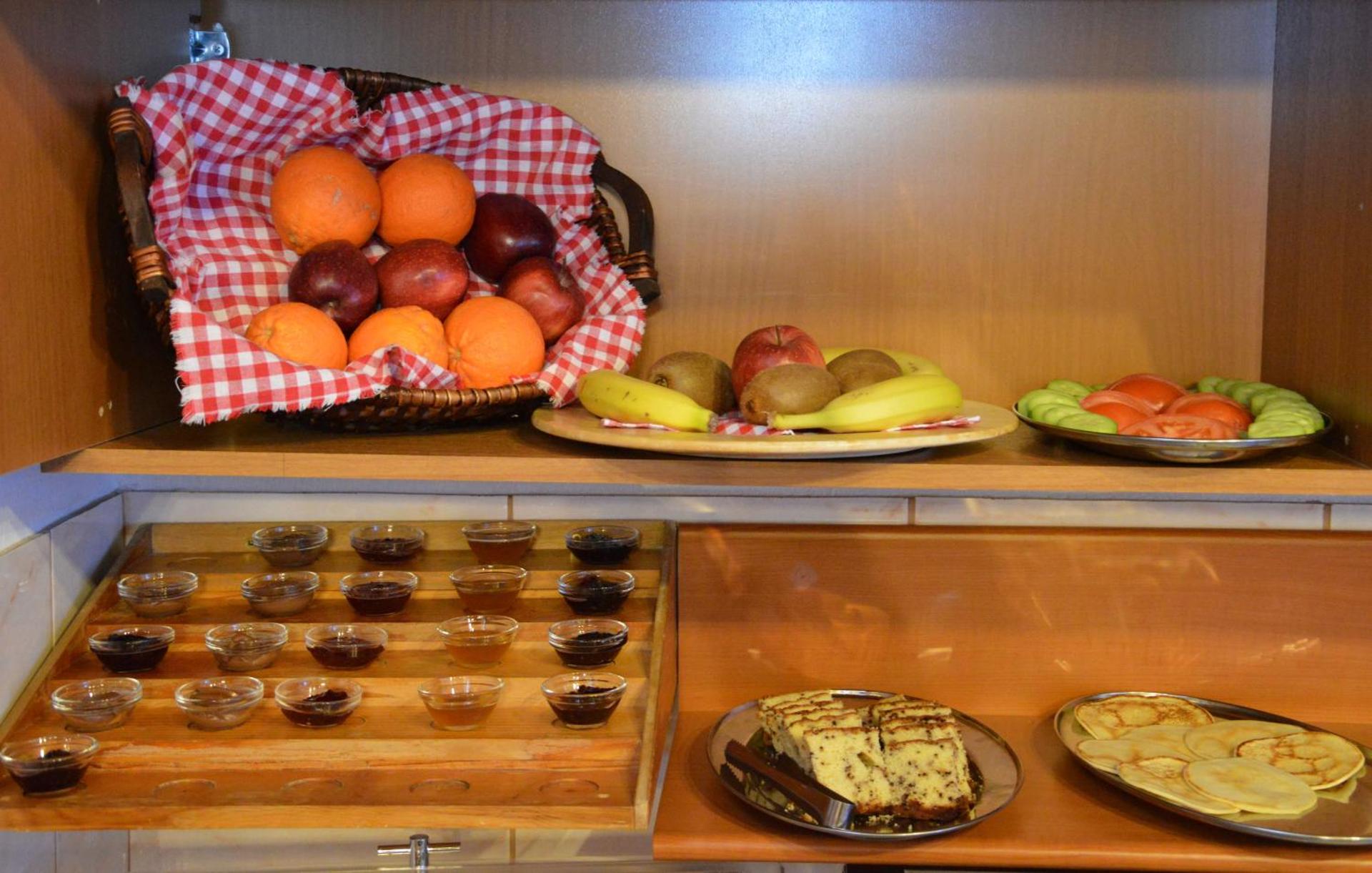 Hotel Adonis - Photo 41