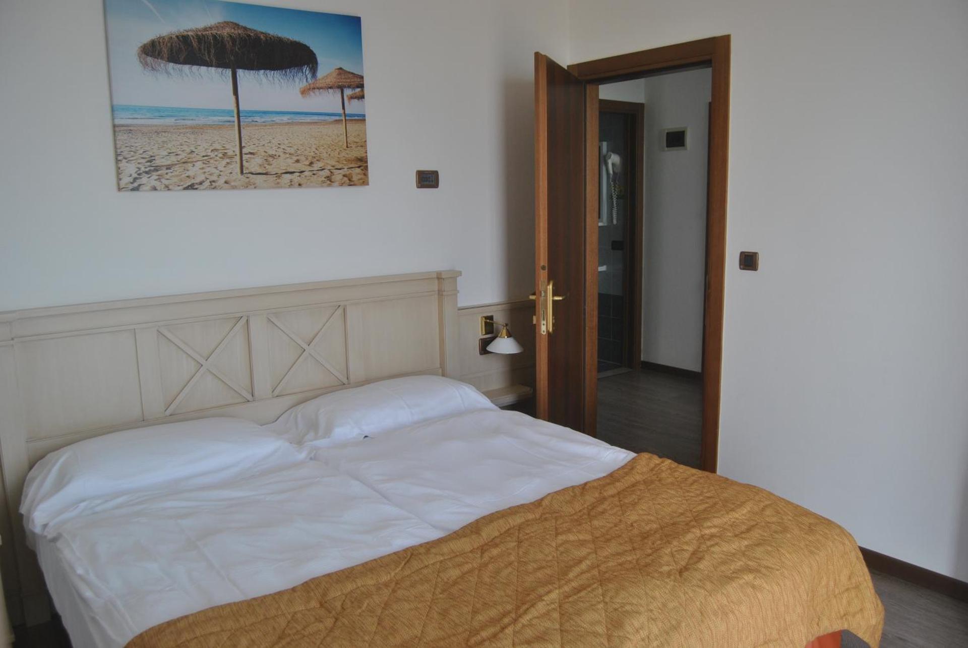 Regent's Hotel - Photo 49