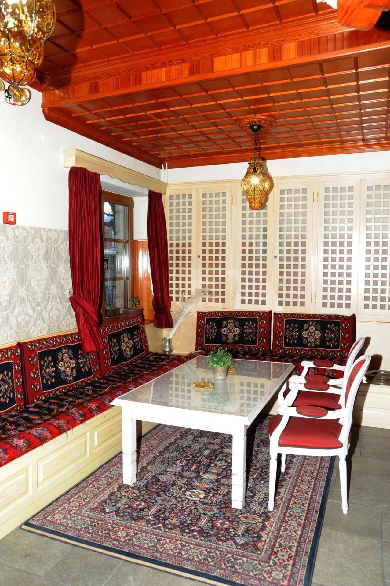 Hotel Olympic - Photo 32