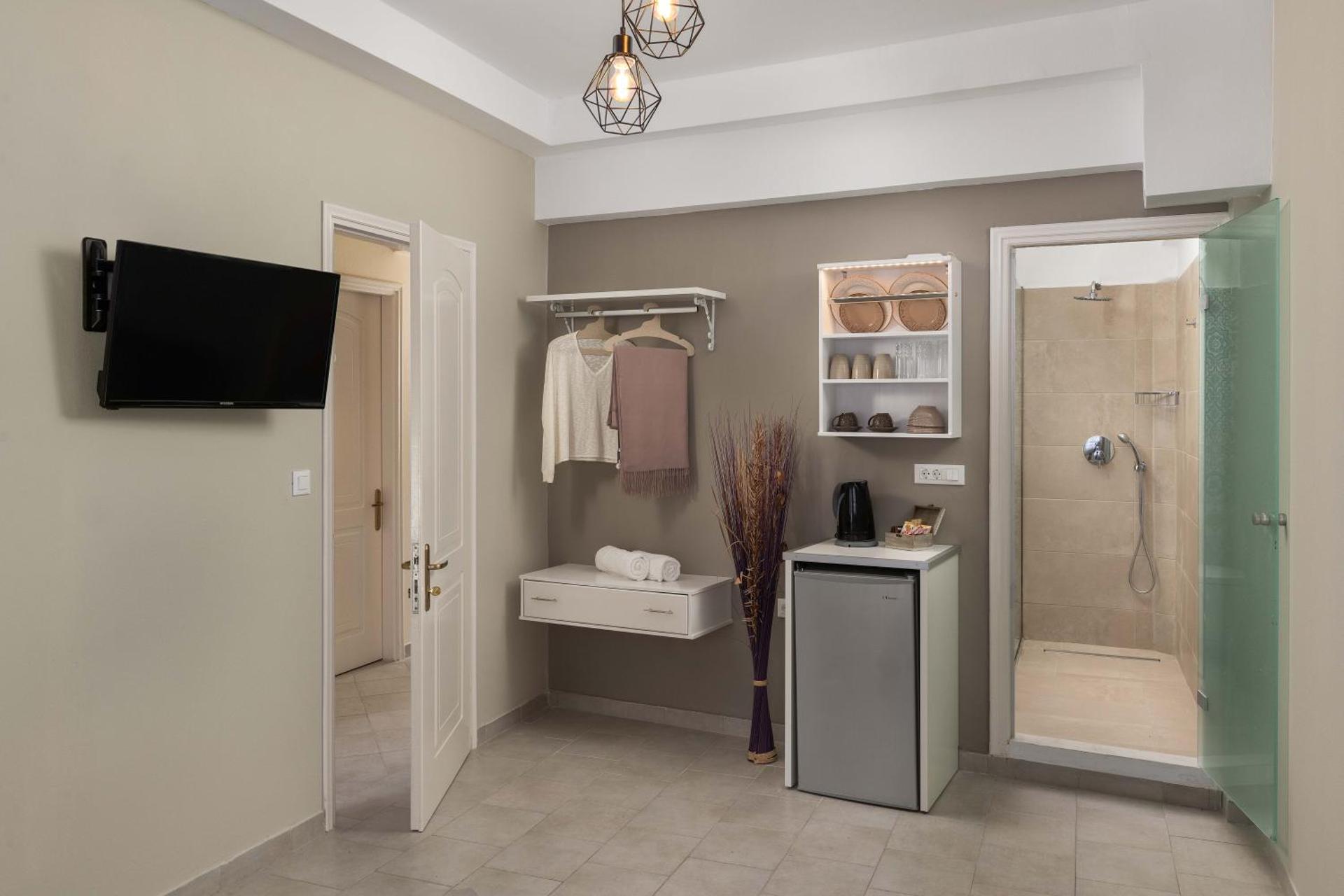 Maravelia's Rooms - Photo 19