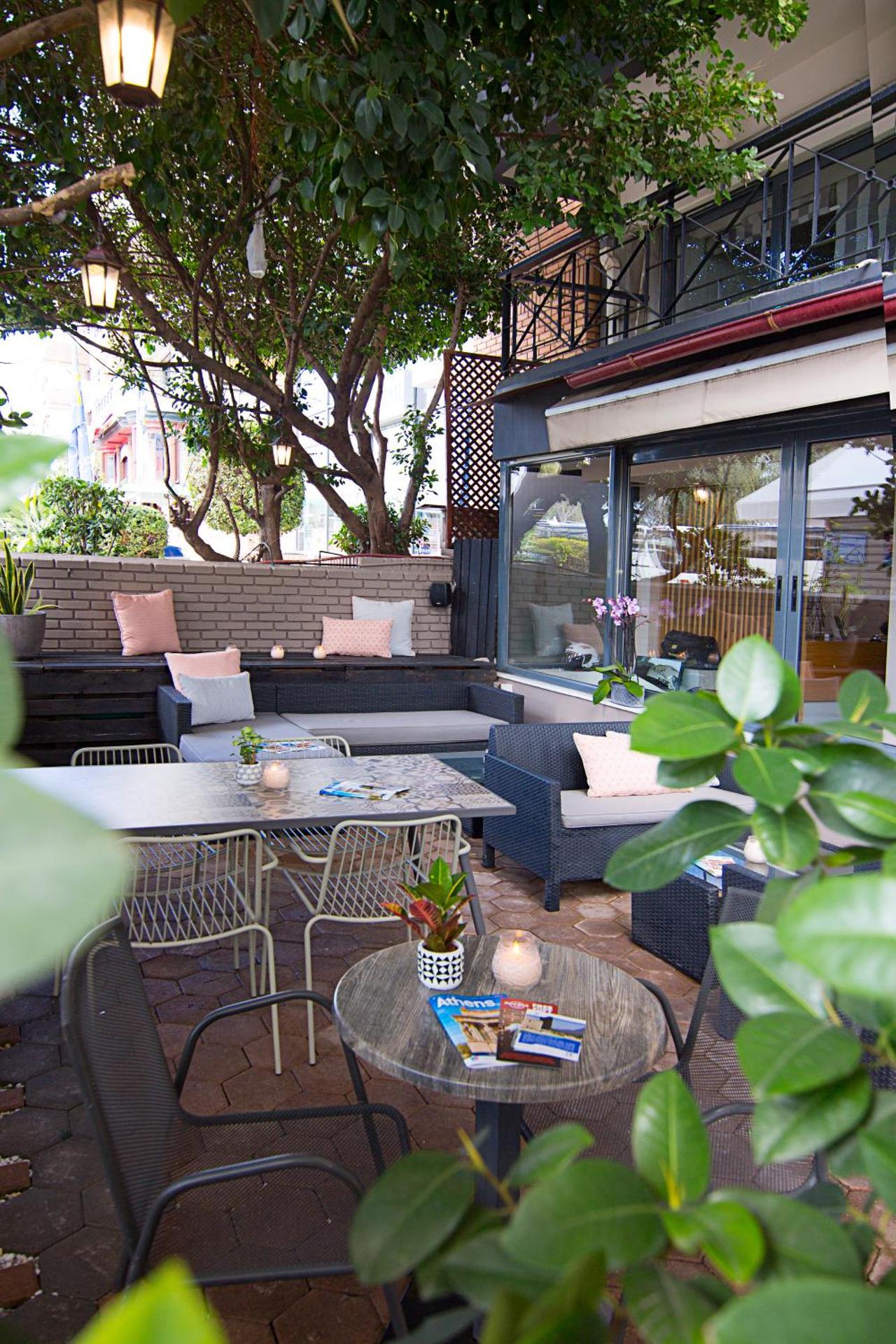 Galaxy Hotel - Photo 38