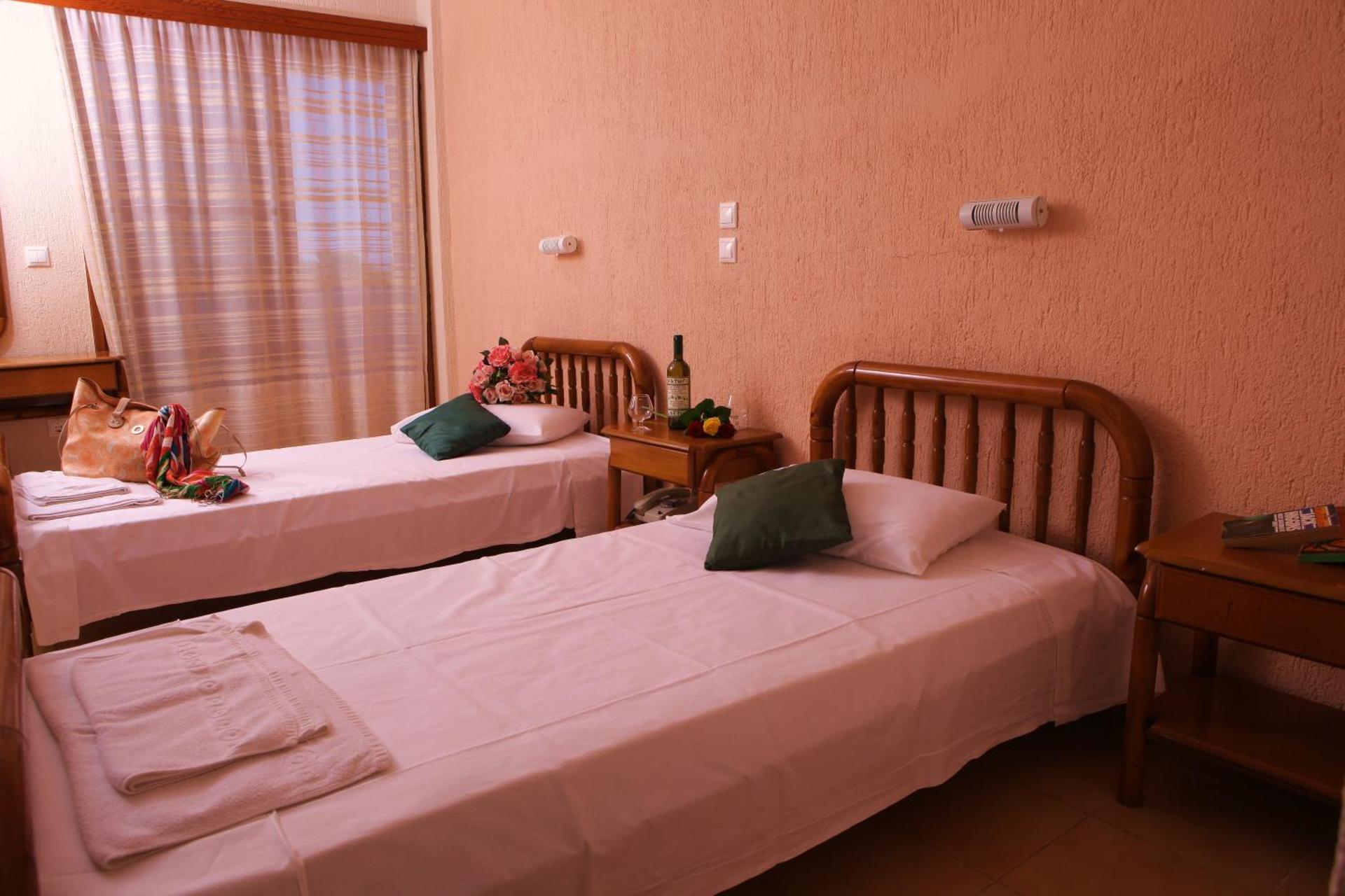Galaxy Hotel - Photo 3