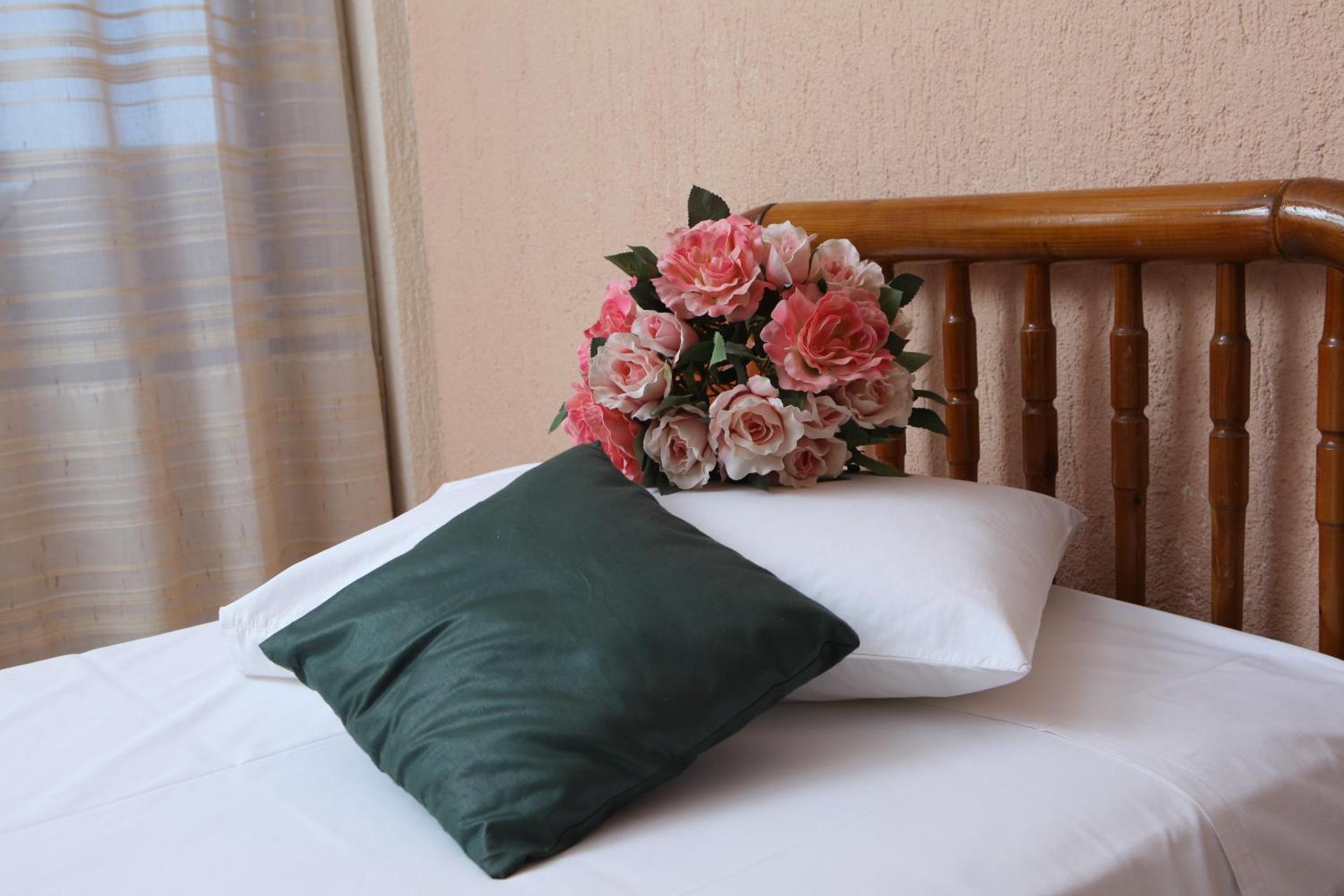Galaxy Hotel - Photo 32