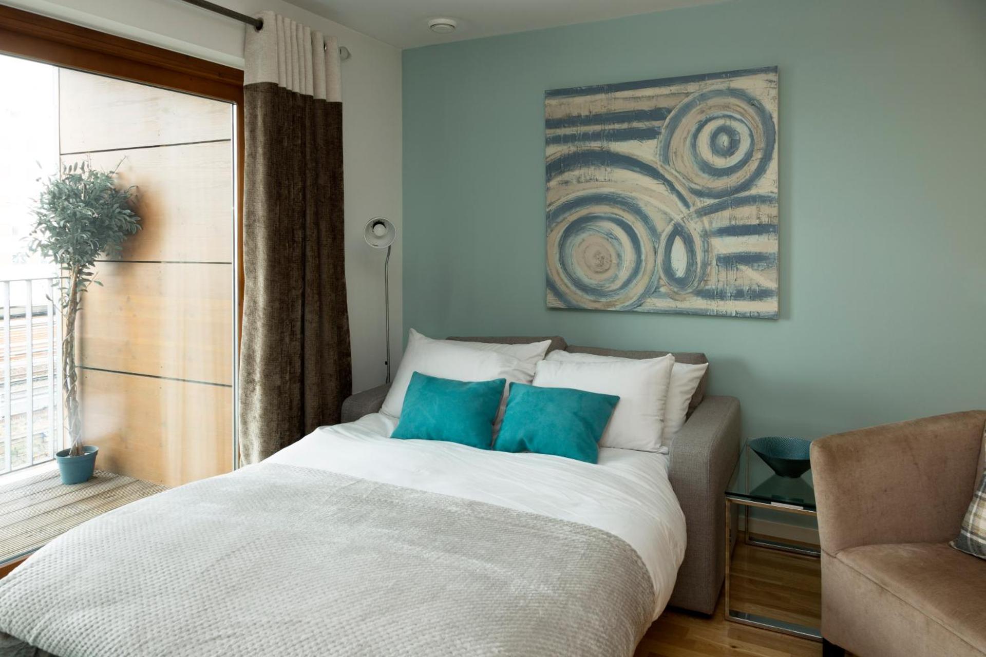 Exclusive Tower Bridge Apartment - Photo 18