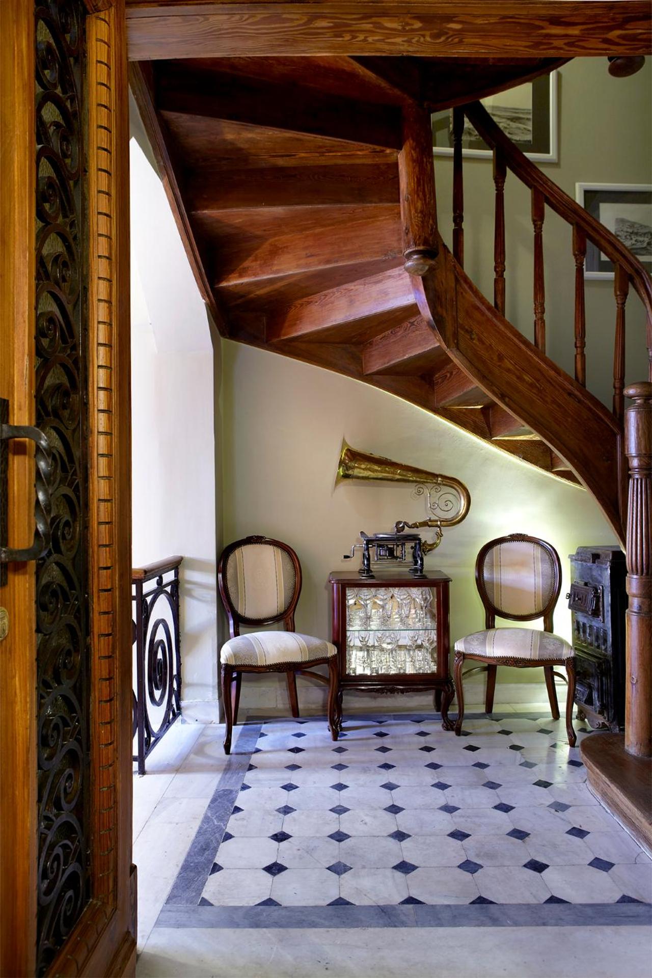 Sweet Home Hotel - Photo 27