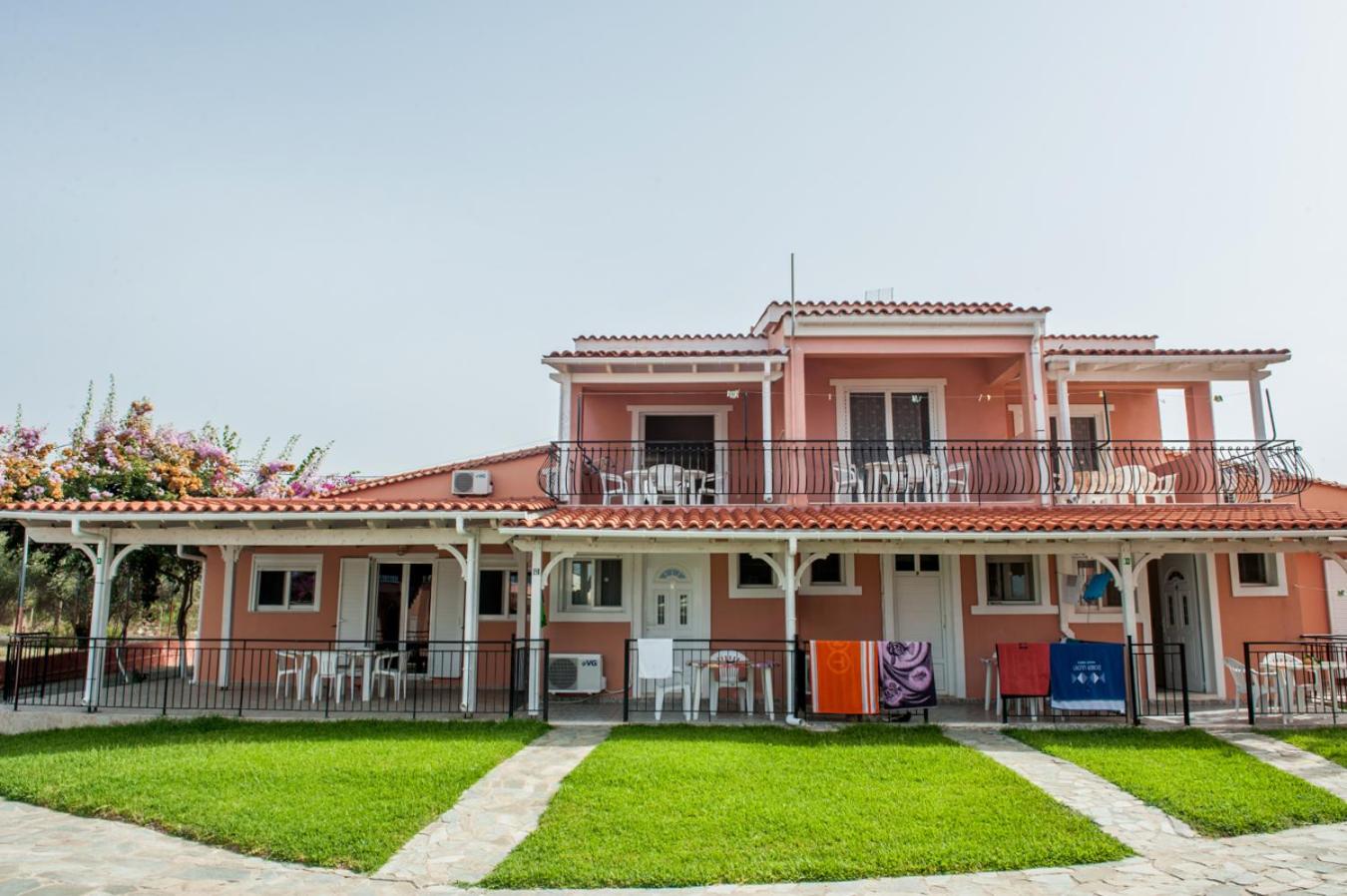 Paradise Studios - Photo 91