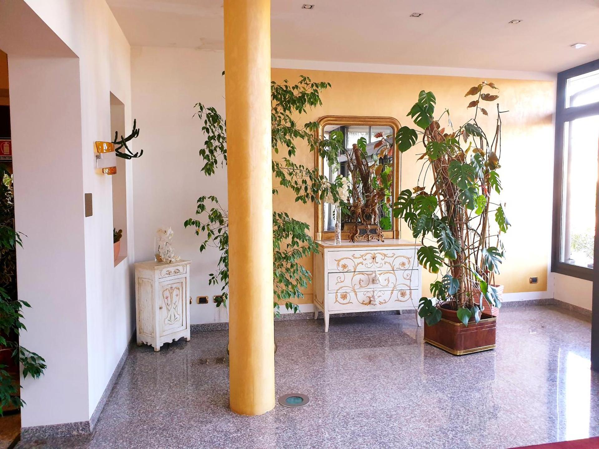 HOTEL PARADISO - Photo 81