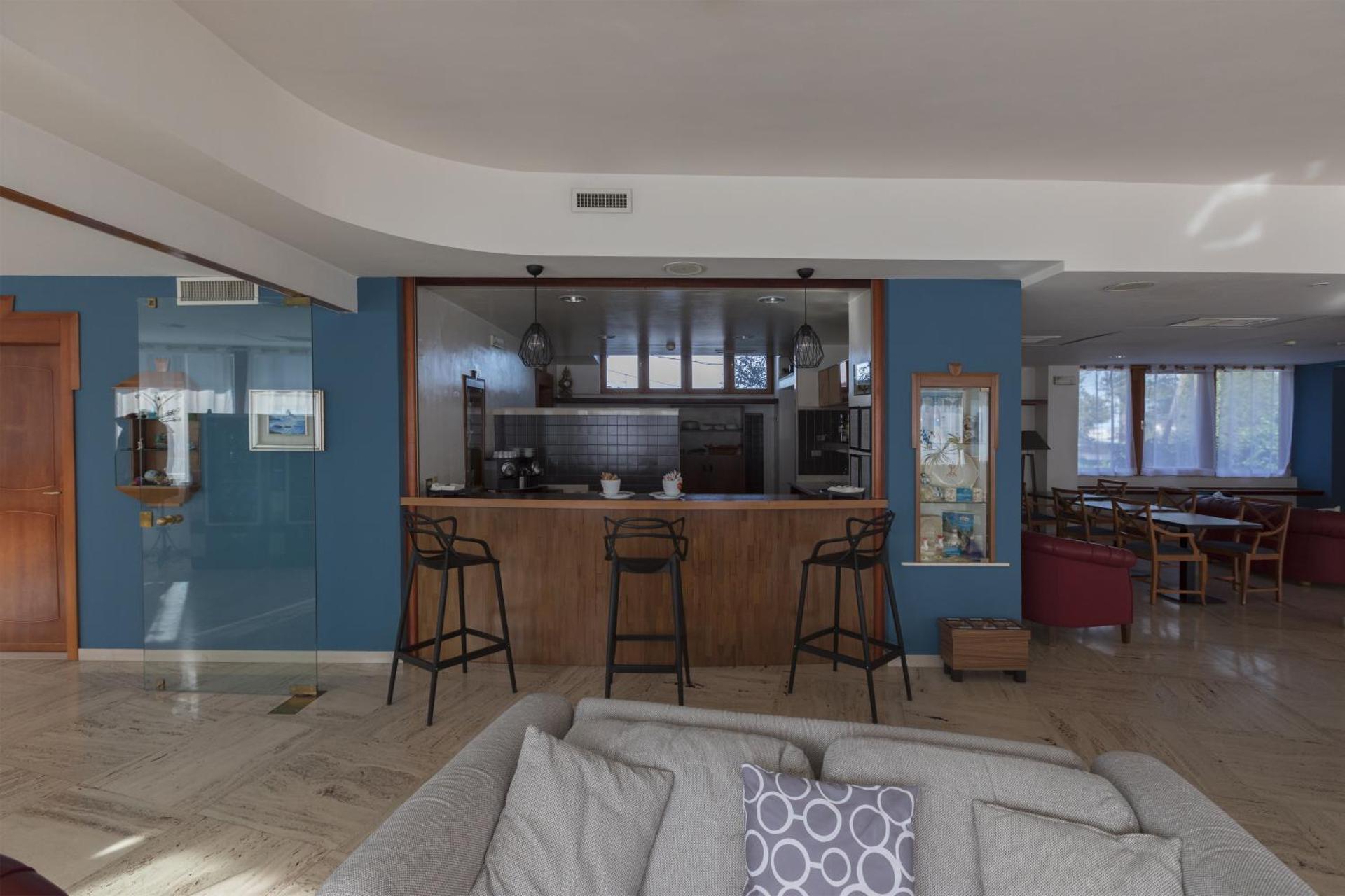 Hotel La Baia - Photo 36