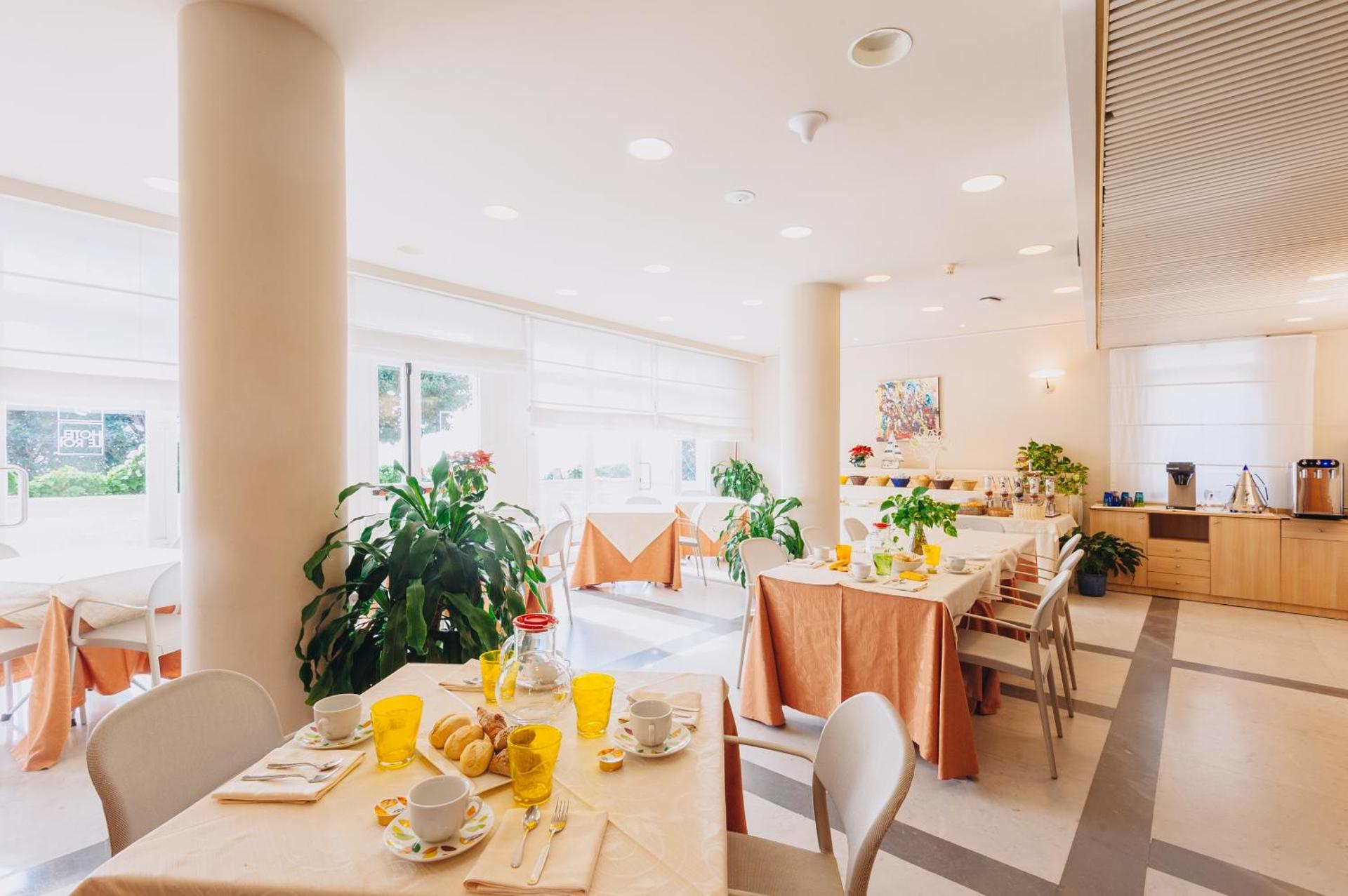 Hotel Le Roi - Photo 14