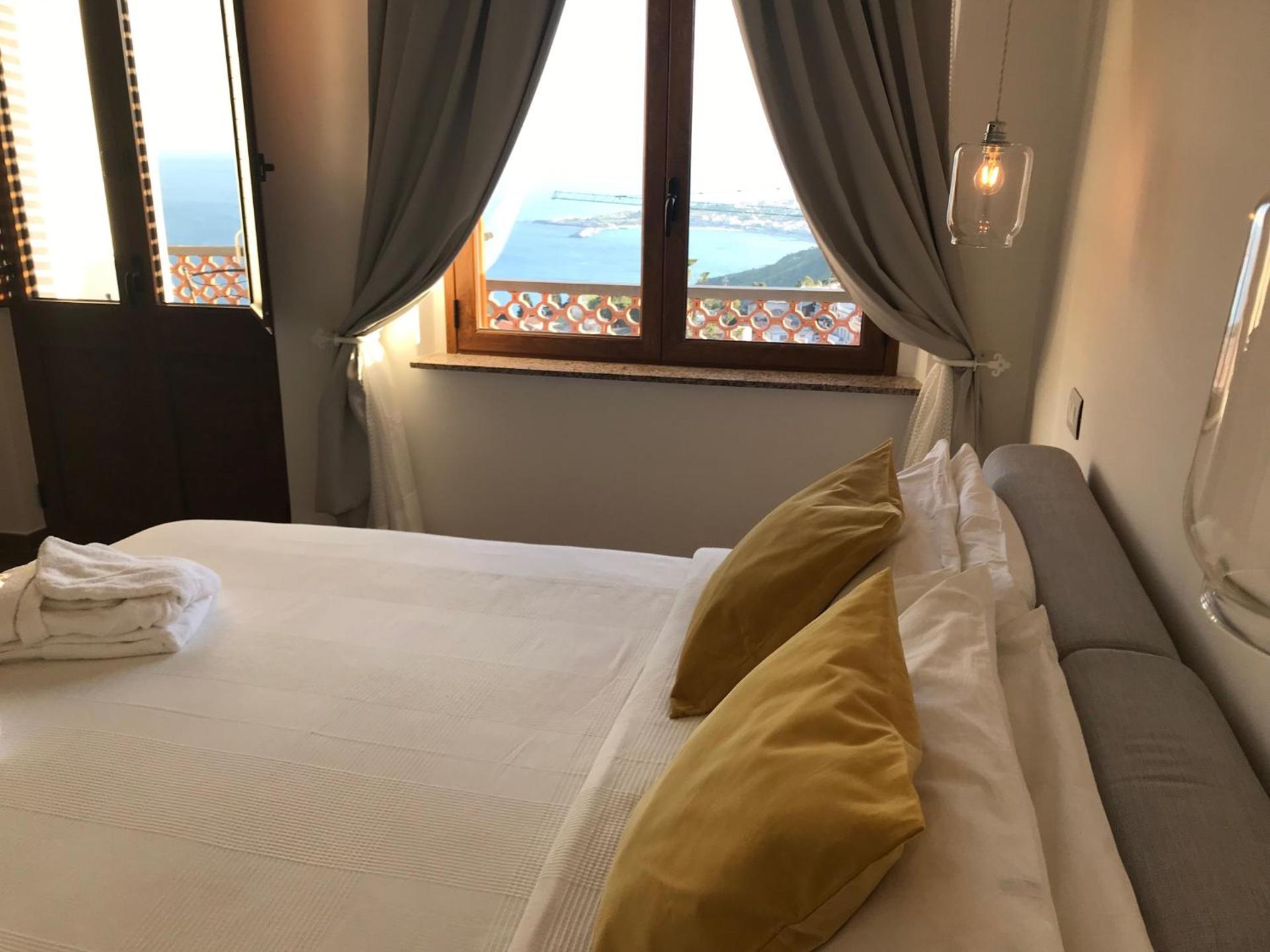 Villa Greta Hotel Rooms & Suites - Photo 37