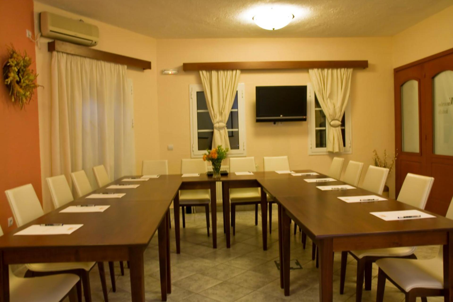 Venardos Hotel - Photo 78