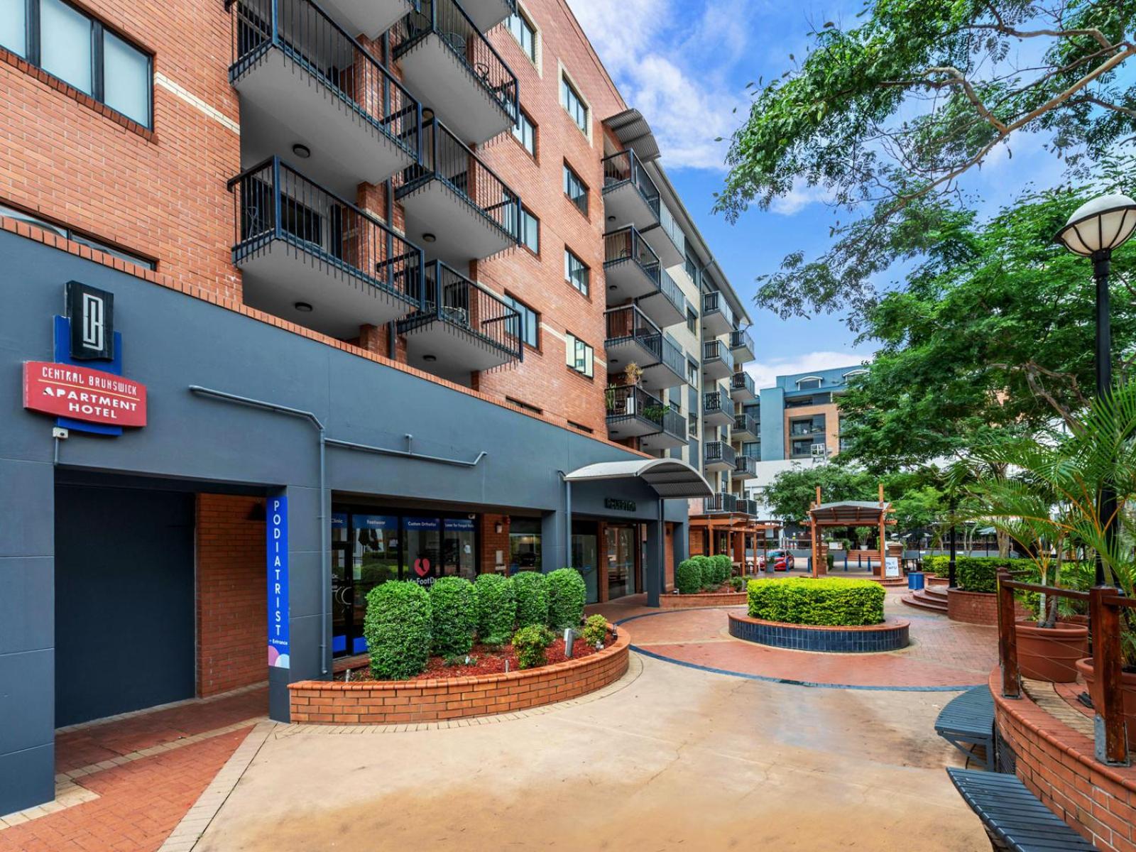 Central Brunswick Apartment Hotel - Photo 70