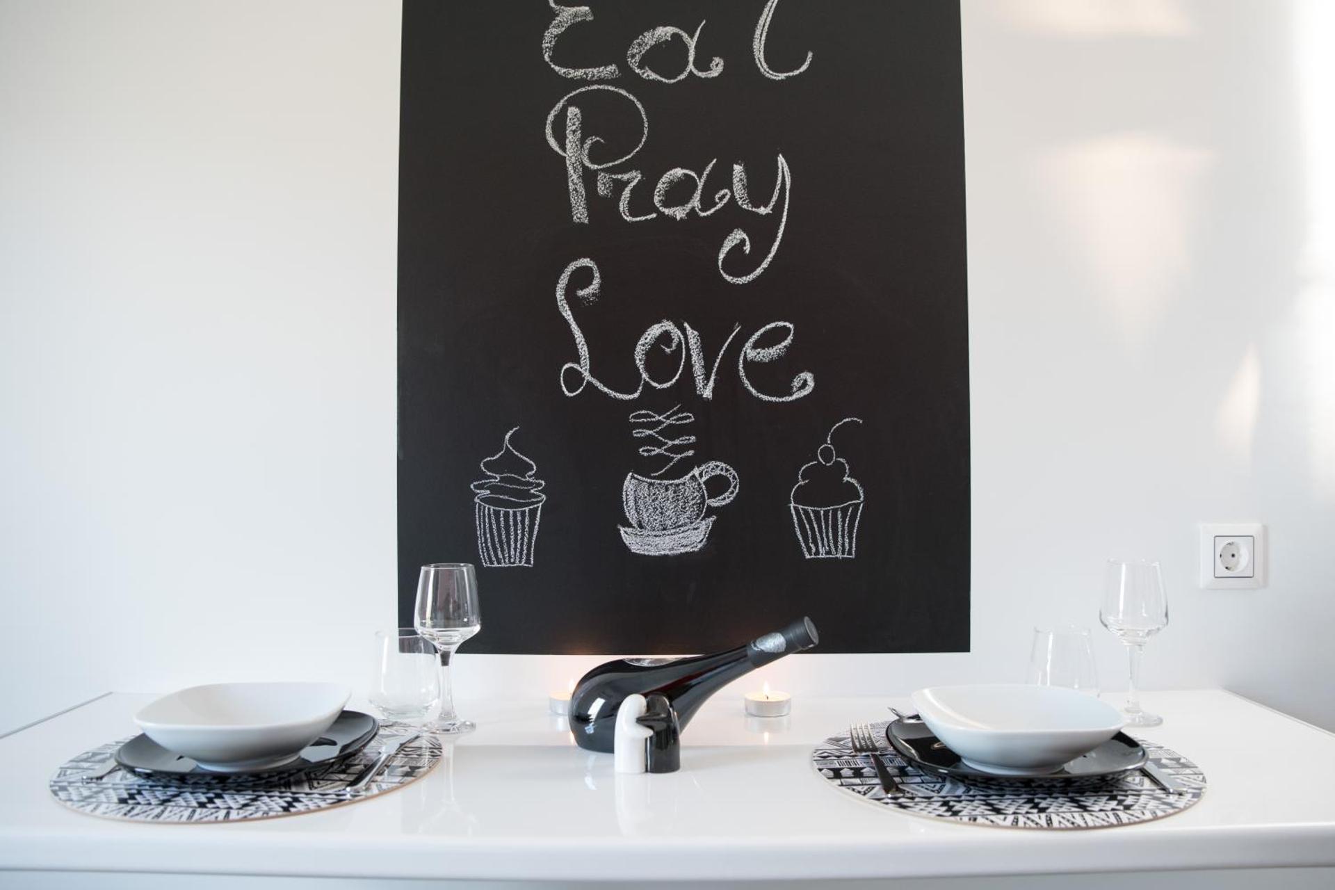 AT.thea ATHENS BOUTIQUE APARTMENTS - Photo 26