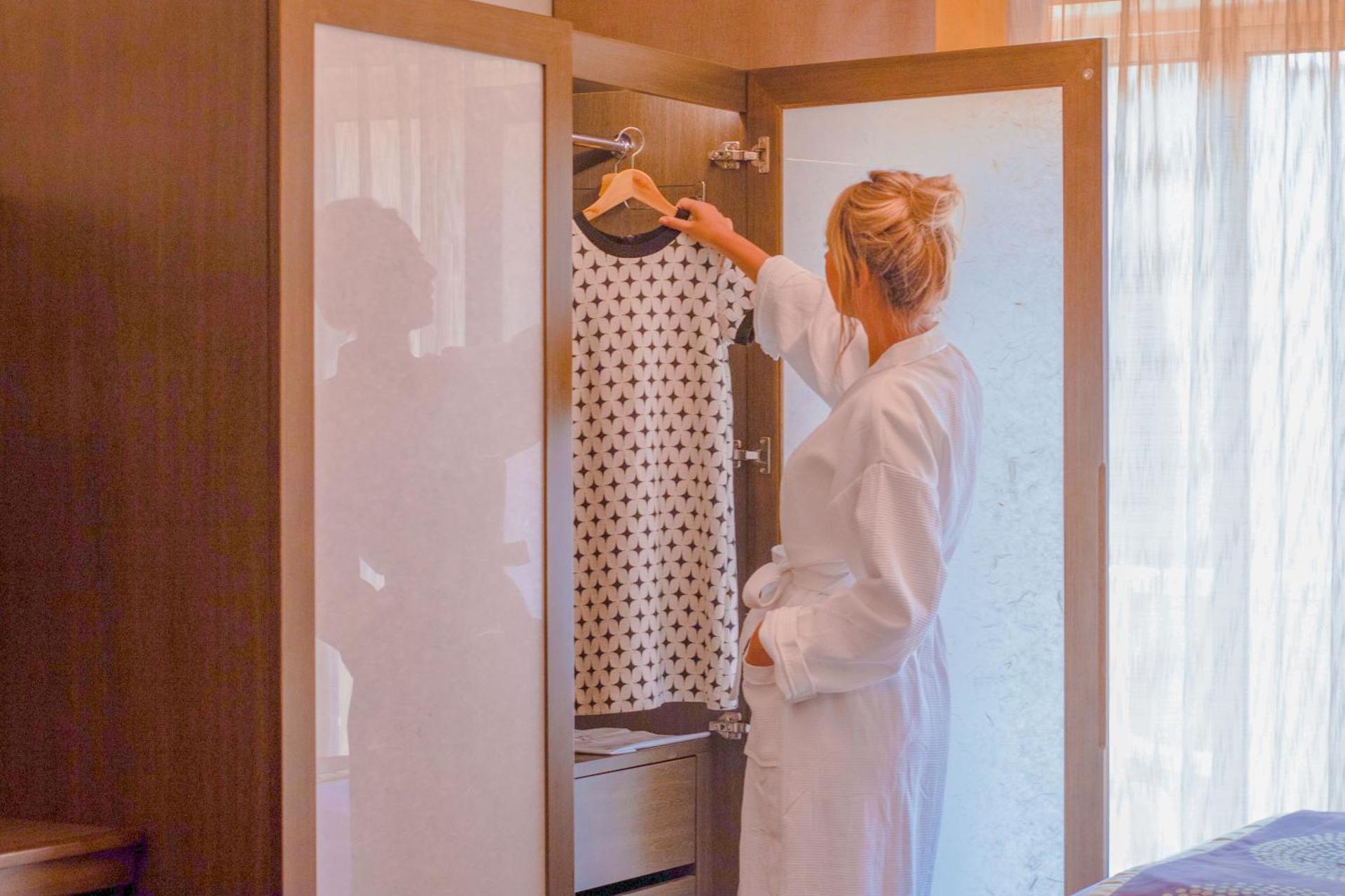 Savoy Central Hotel Apartments - Photo 33