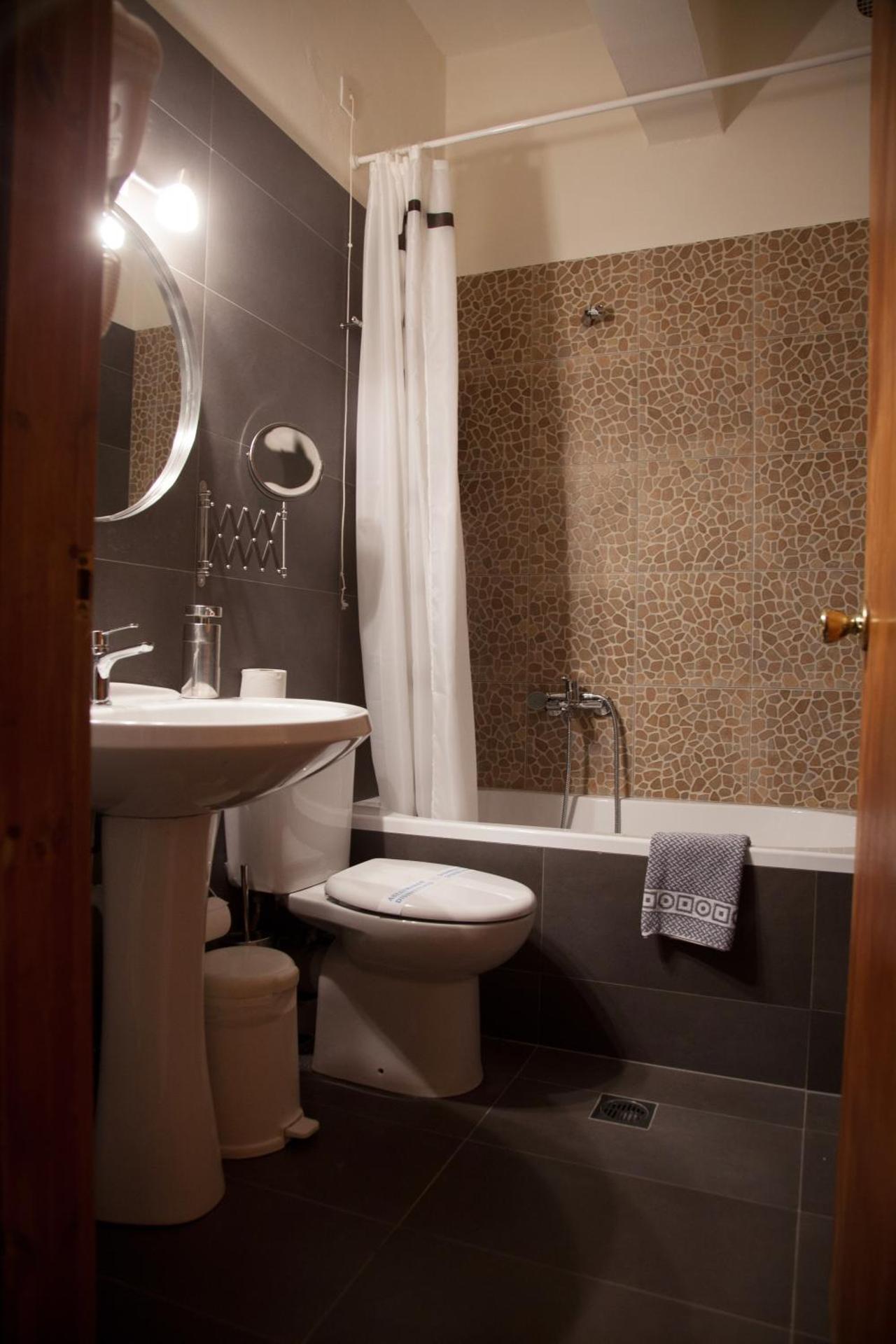 Hotel Liberty - Photo 34