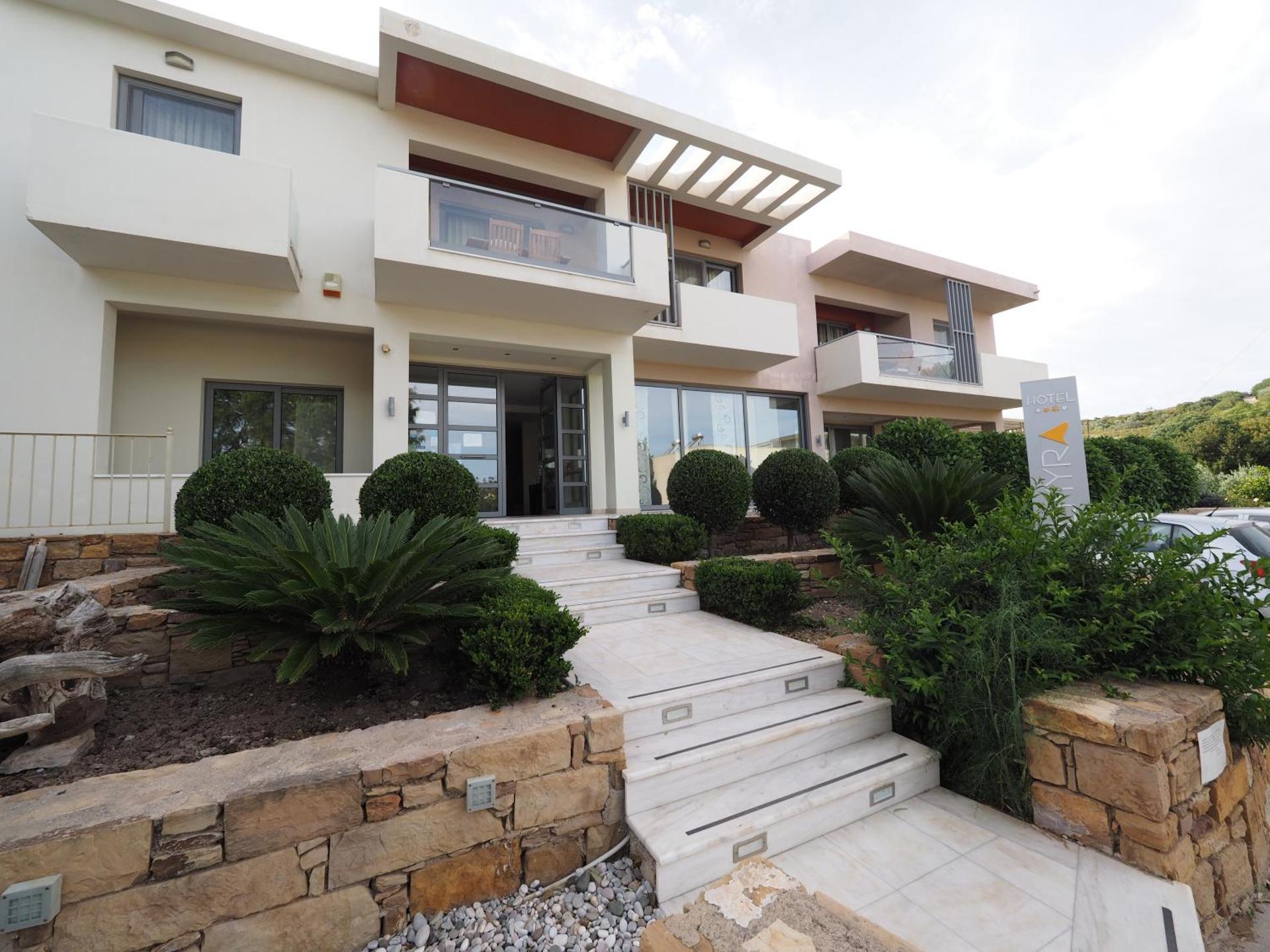 Almyra Hotel - Photo 17