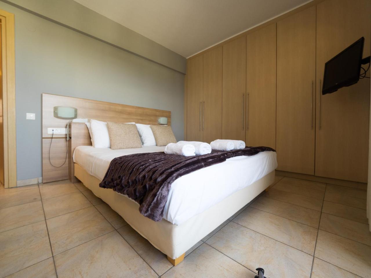 Almyra Hotel - Photo 28