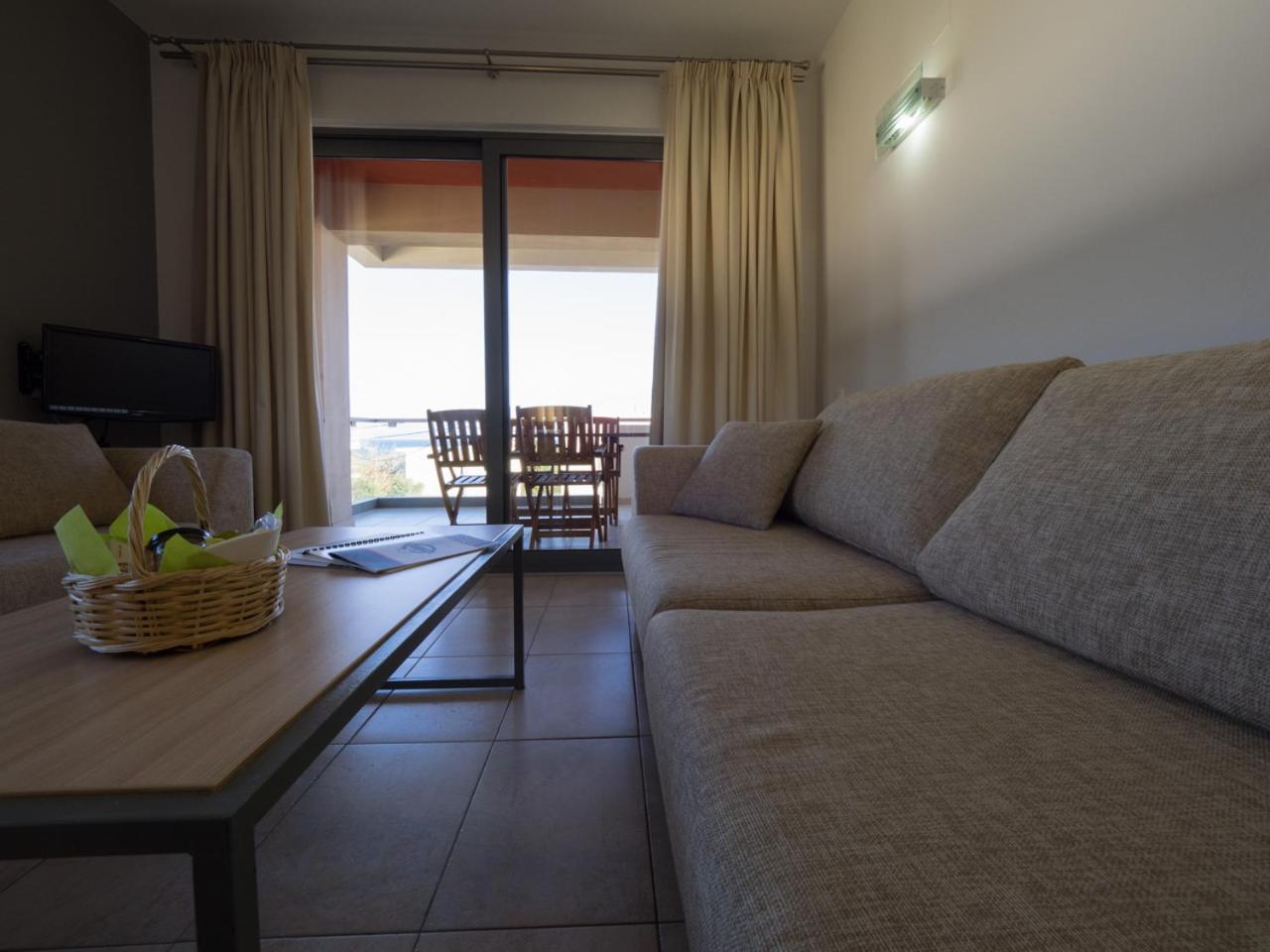 Almyra Hotel - Photo 10