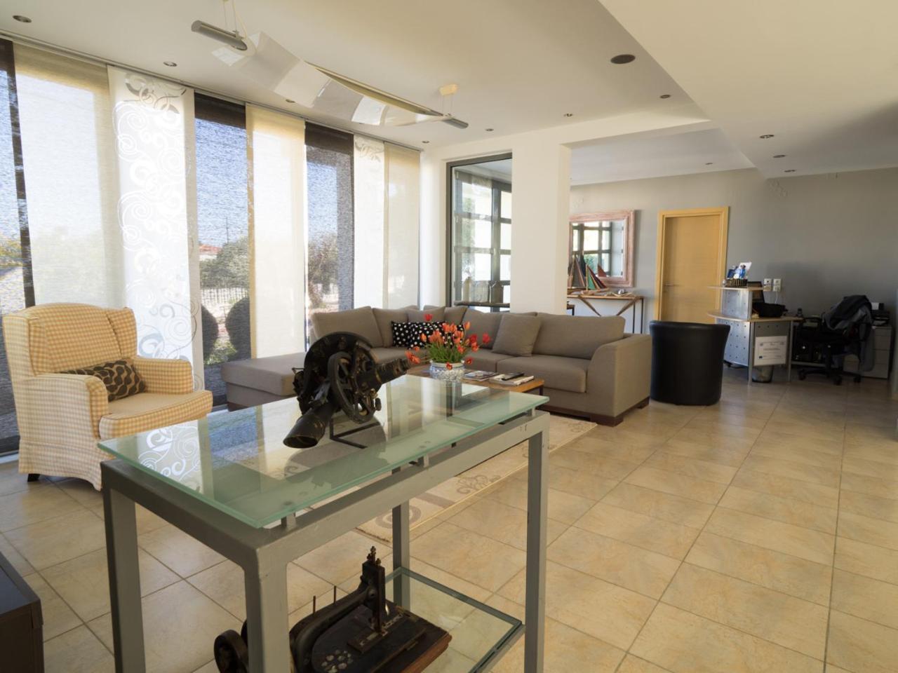 Almyra Hotel - Photo 5