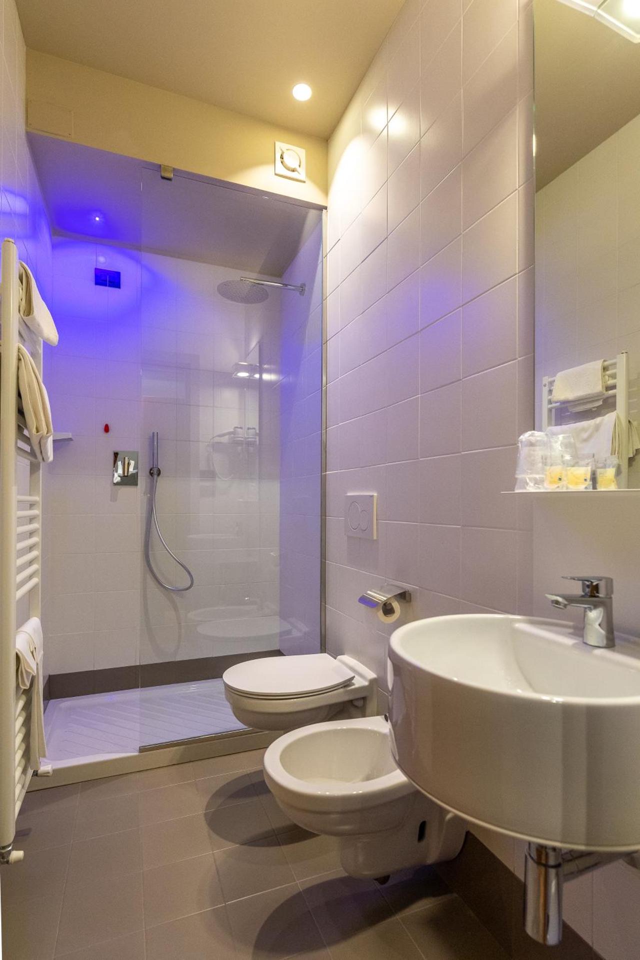 Hotel Moderno - Photo 52