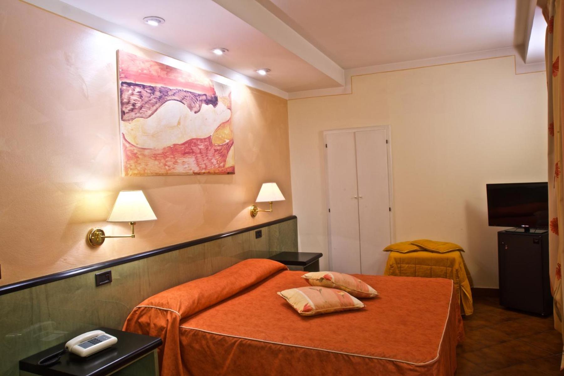 Hotel La Luna - Photo 121