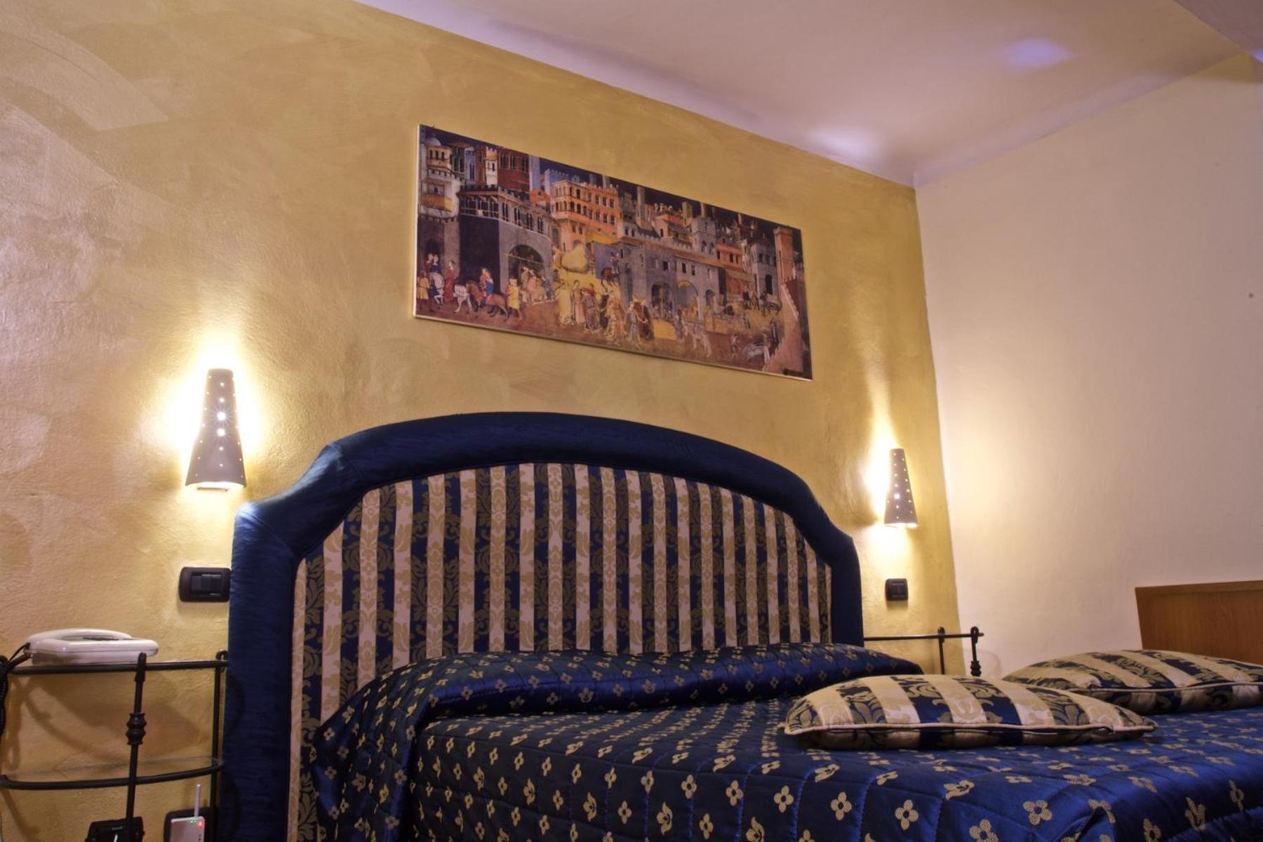 Hotel La Luna - Photo 154