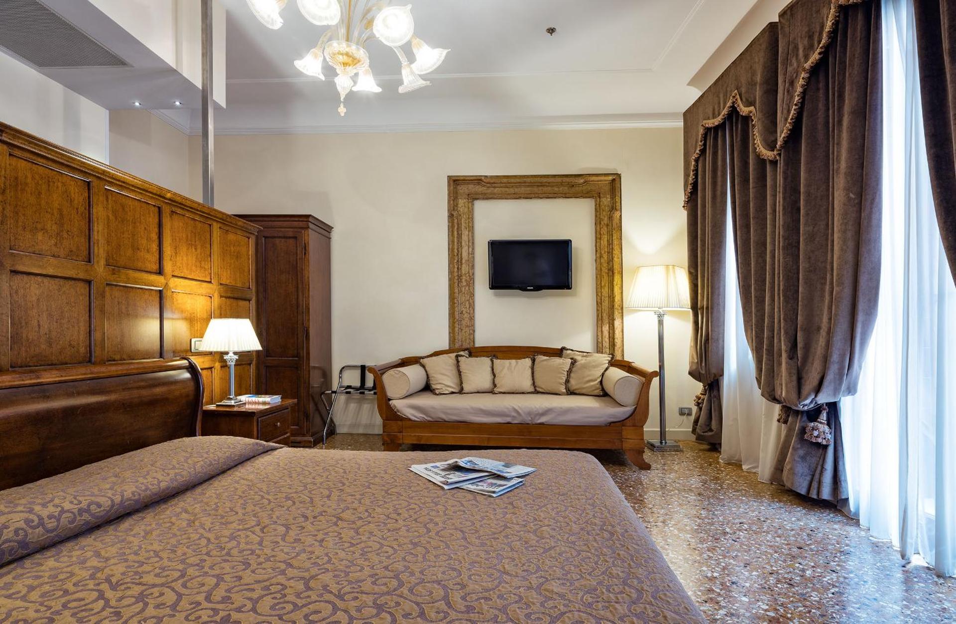 Hotel Dell'Opera - Photo 31