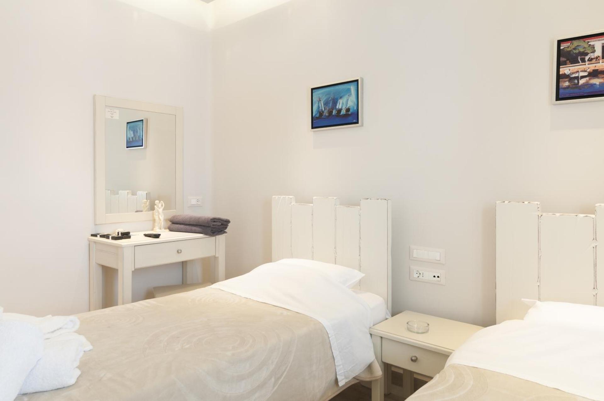 Villa Adriana Hotel - Photo 20