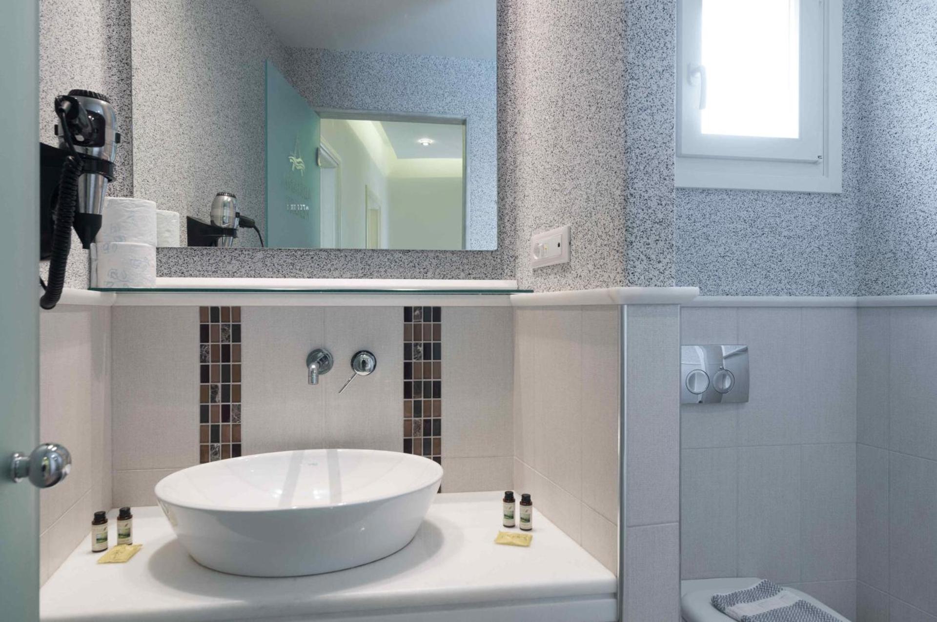 Villa Adriana Hotel - Photo 25