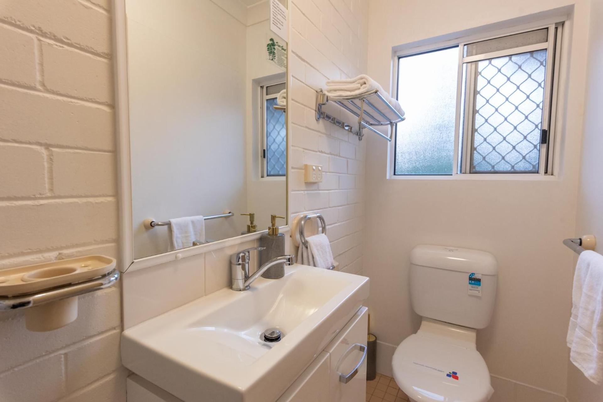 Benson Court Motel - Photo 27