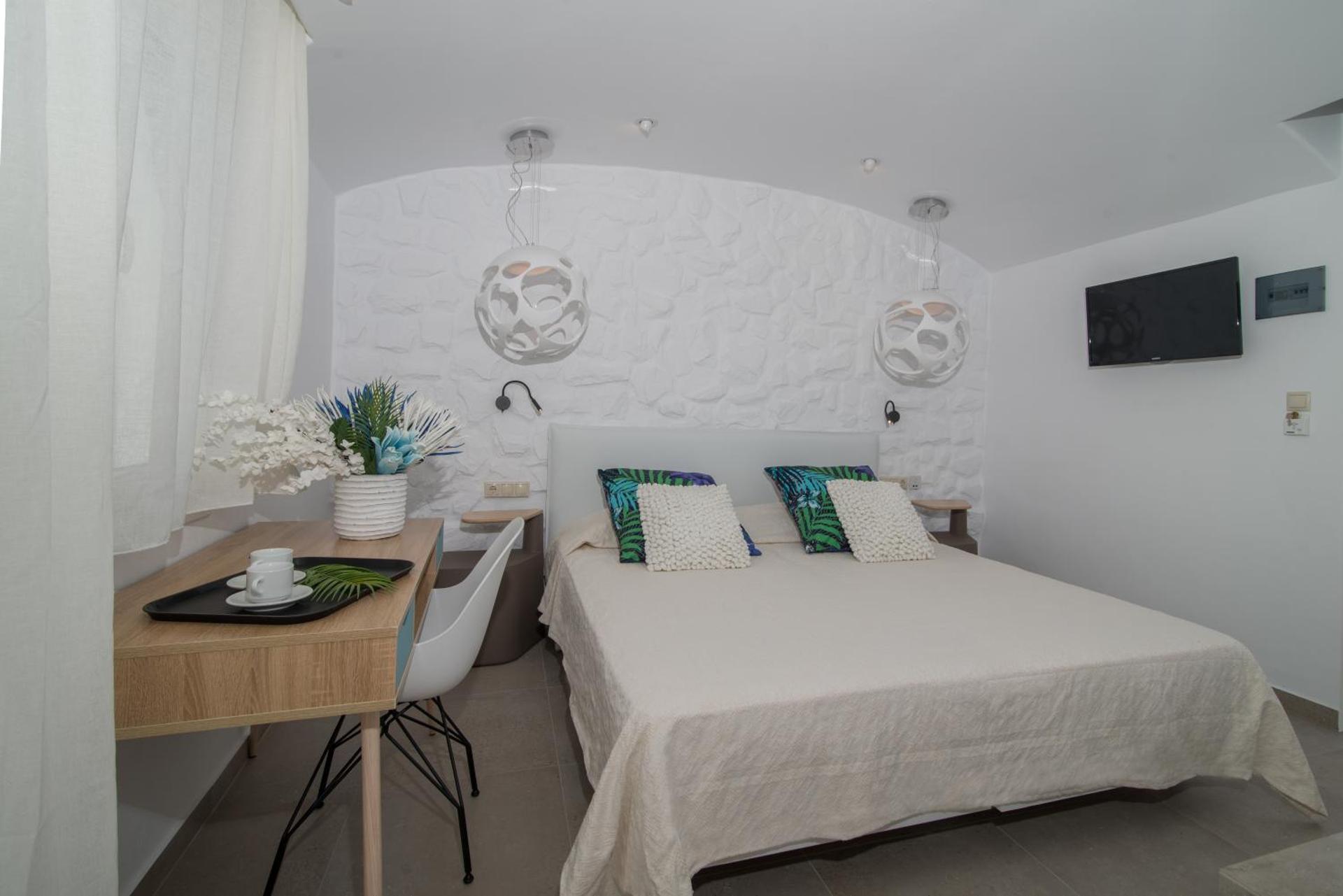 Spiros - Photo 159