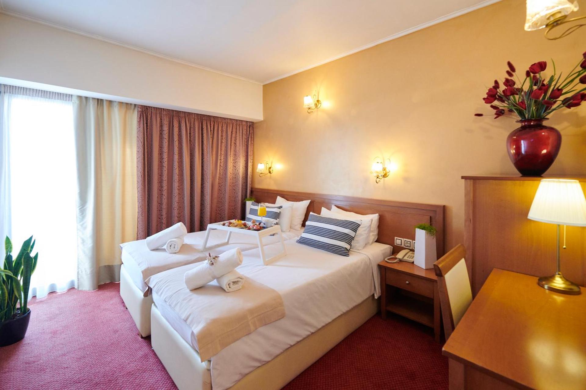 Crystal City Hotel - Photo 26