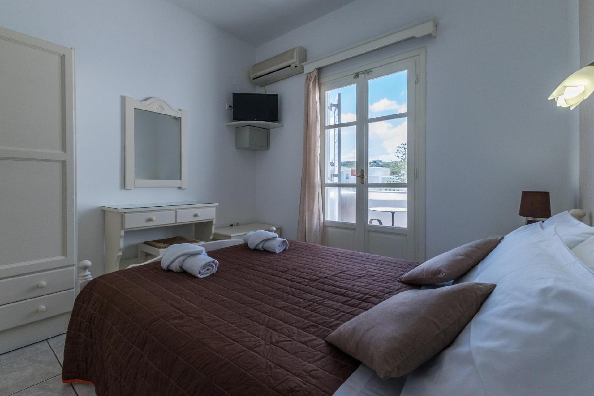 Joseph Studios - Photo 46