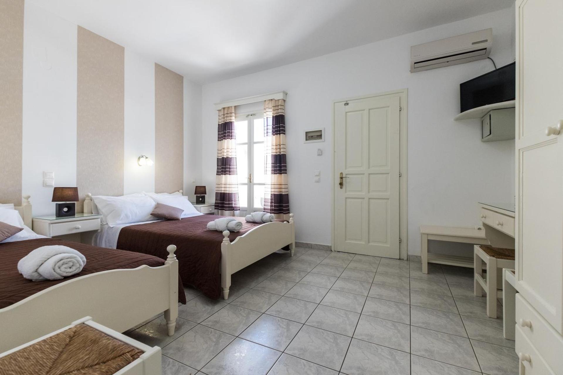 Joseph Studios - Photo 99