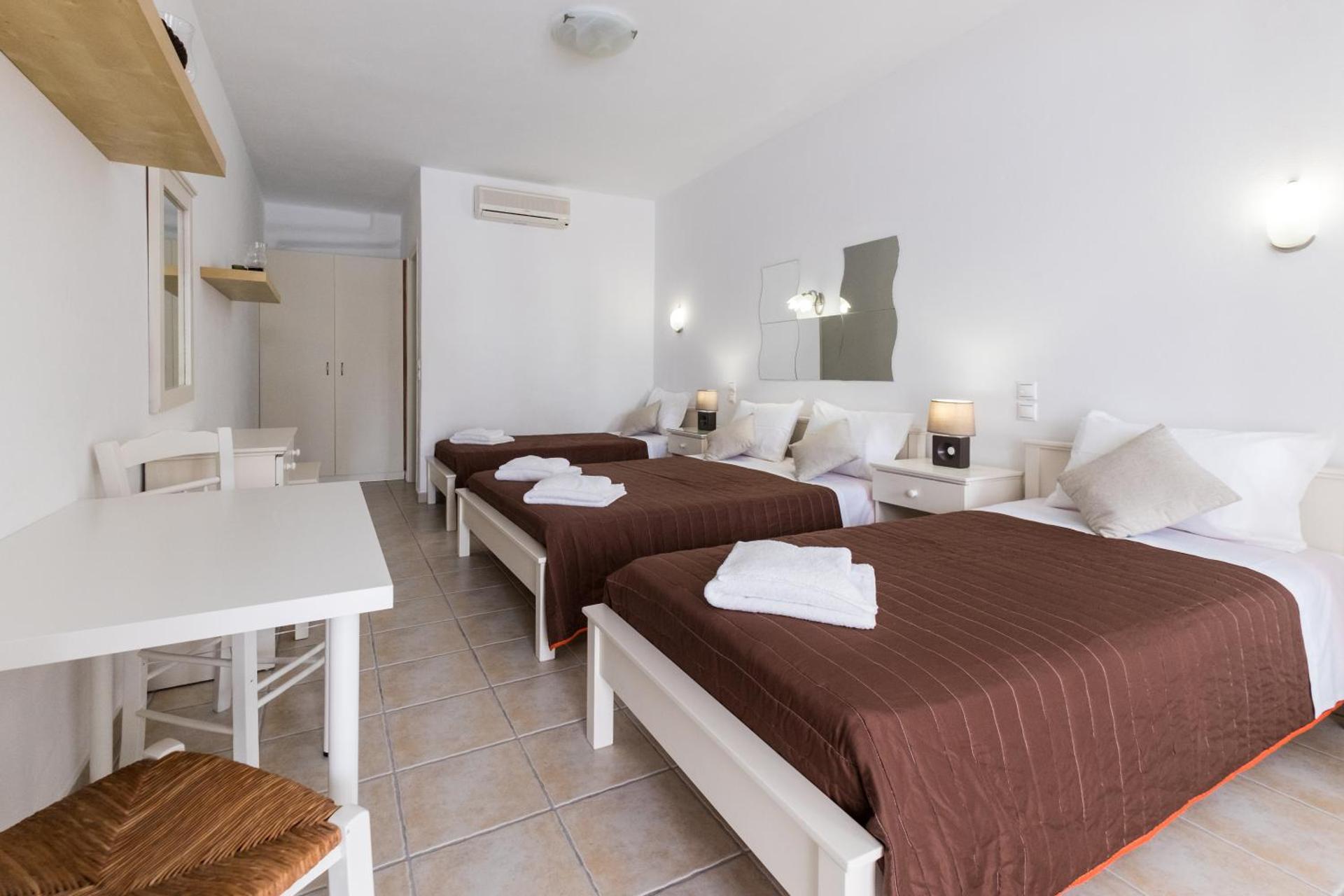 Joseph Studios - Photo 95