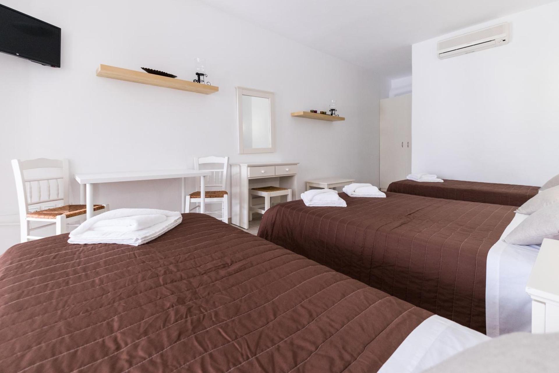 Joseph Studios - Photo 81