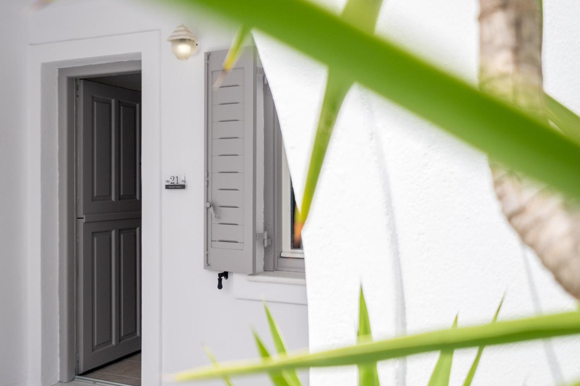 Joseph Studios - Photo 83