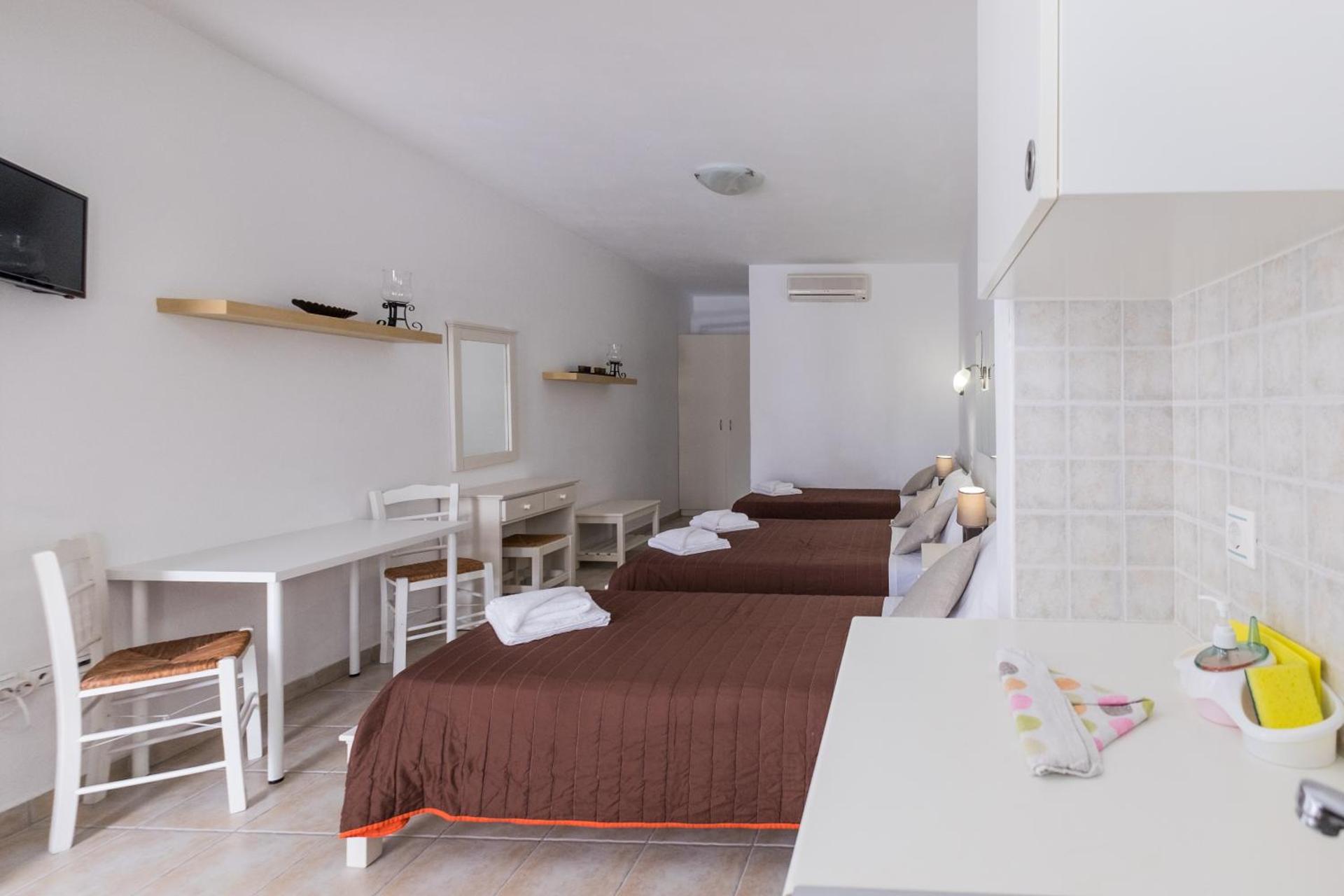 Joseph Studios - Photo 6