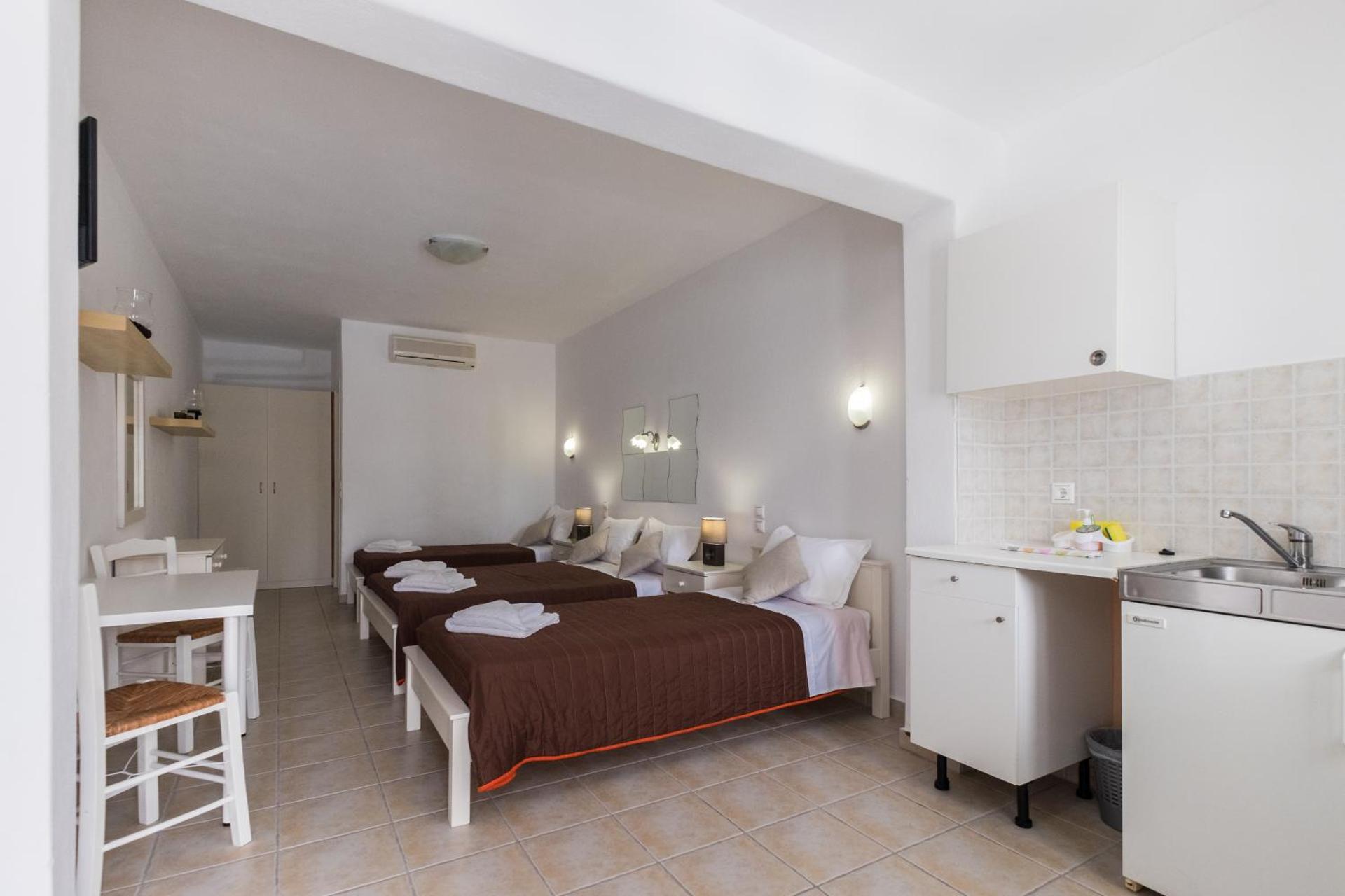 Joseph Studios - Photo 91