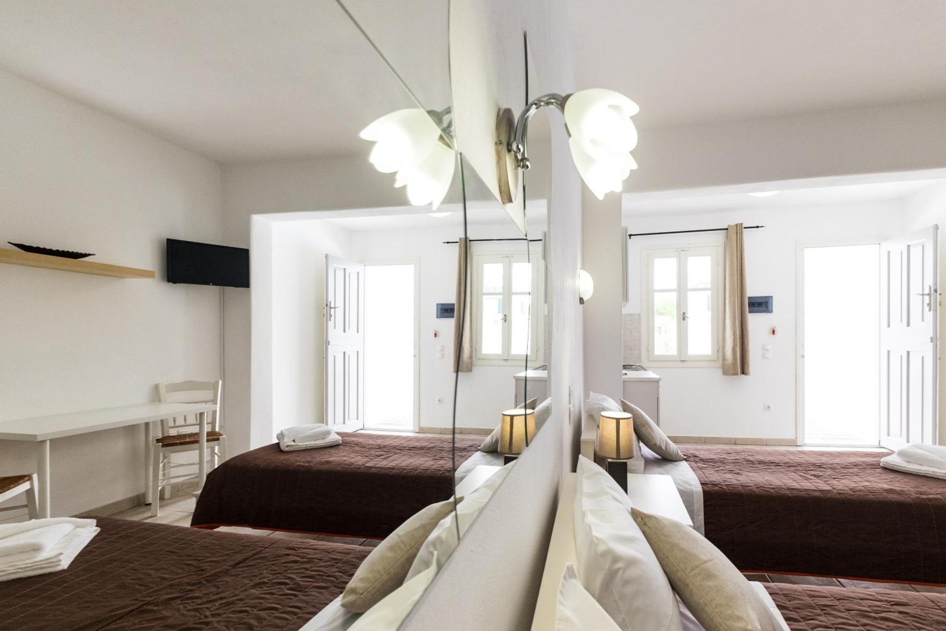 Joseph Studios - Photo 93