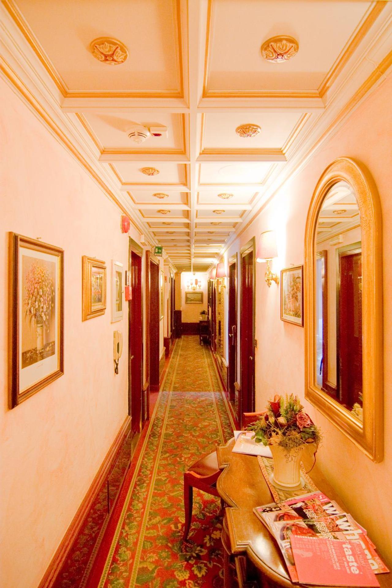 Hotel Vittoria - Photo 103