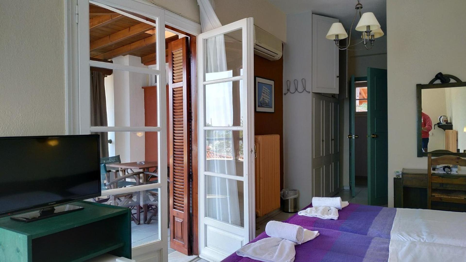 Anesis Hotel - Photo 15