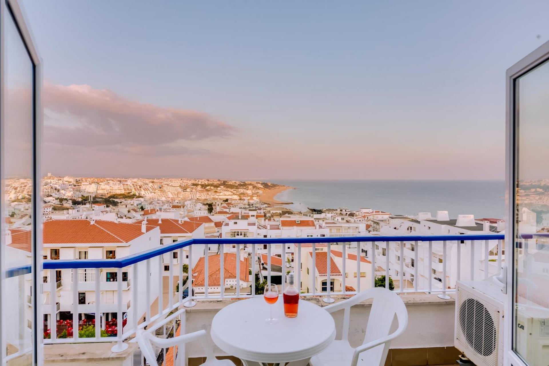 Hotel Mar A Vista - Photo 21