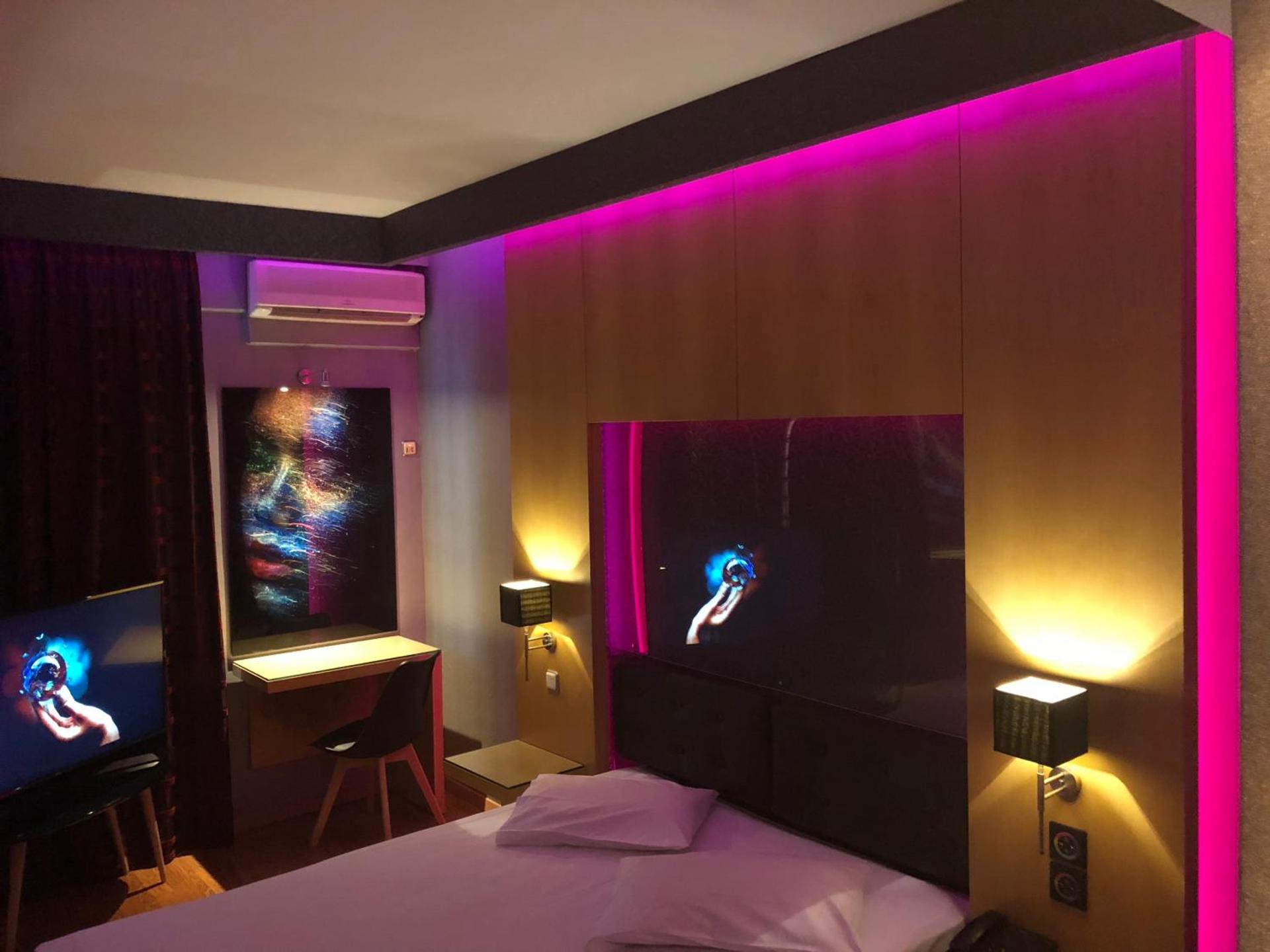 Olympic Hotel - Photo 7