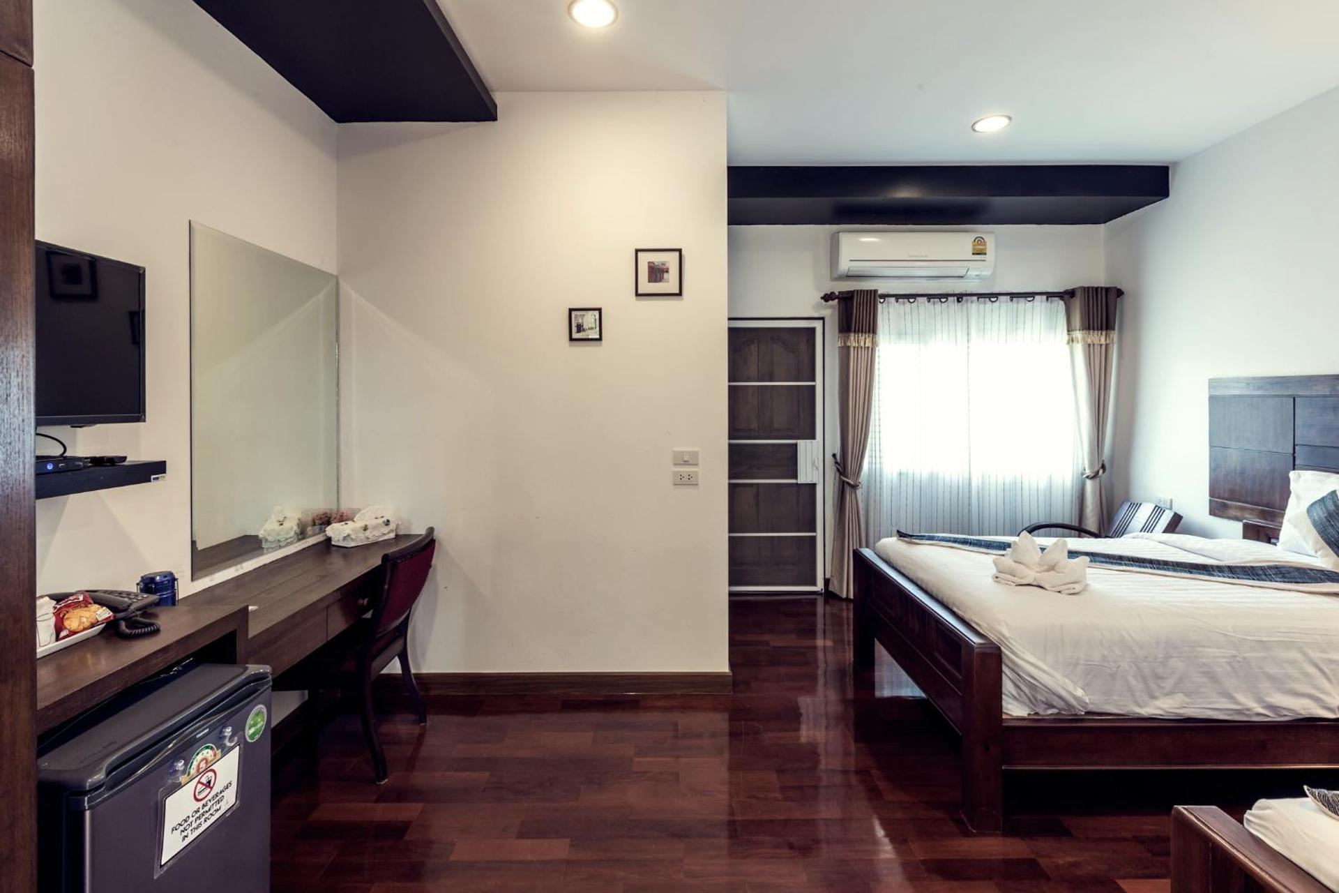 Buraphat Resort - Photo 63