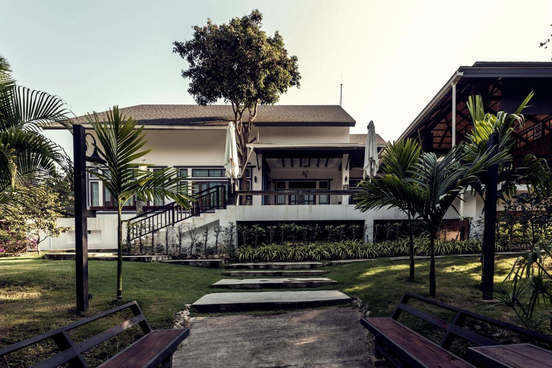 Buraphat Resort - Photo 60