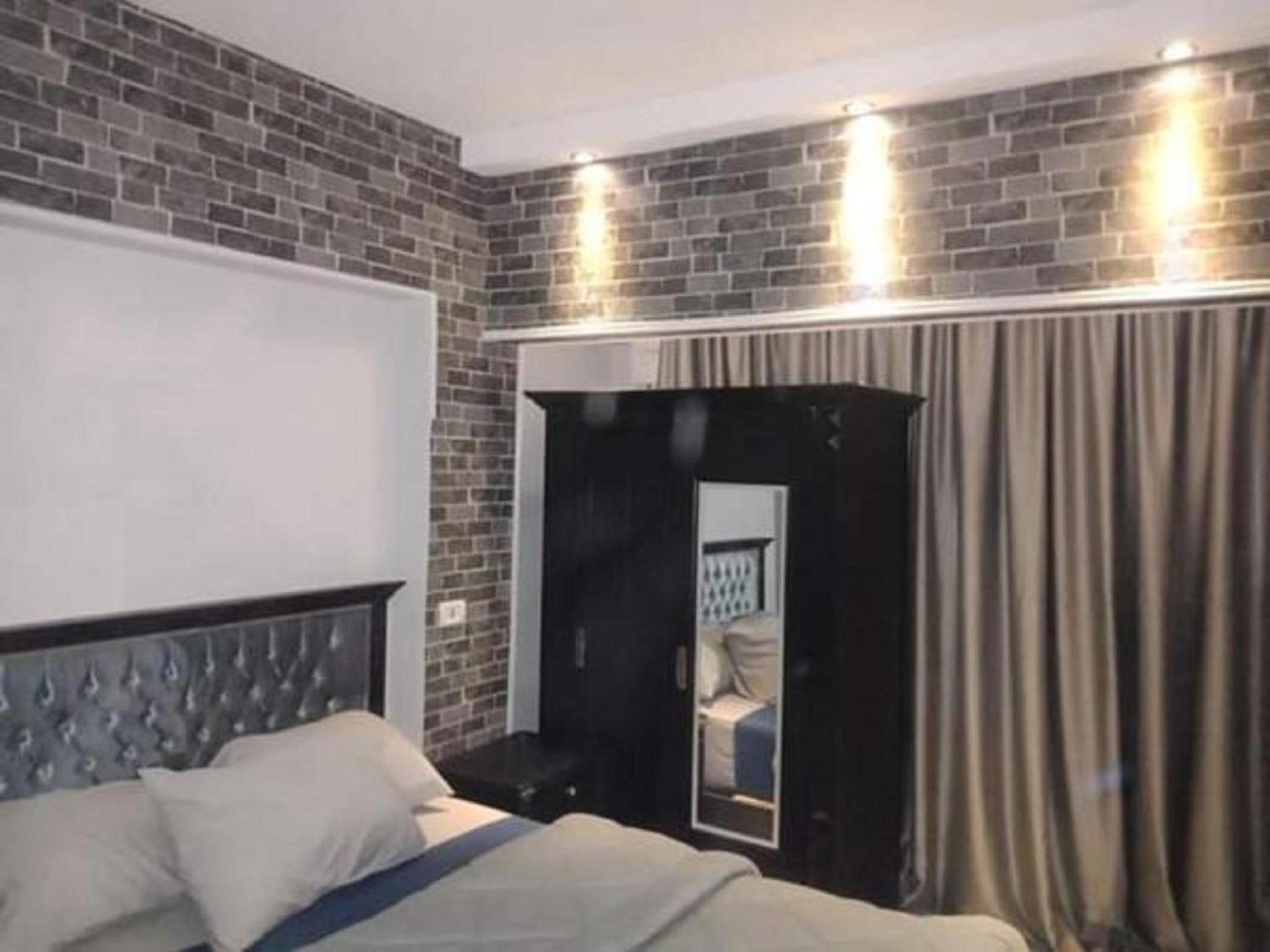 Castle Hostel - Photo 12