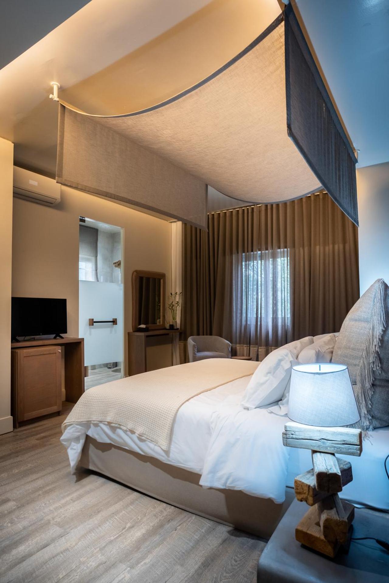 Mikelina Boutique Hotel - Photo 39